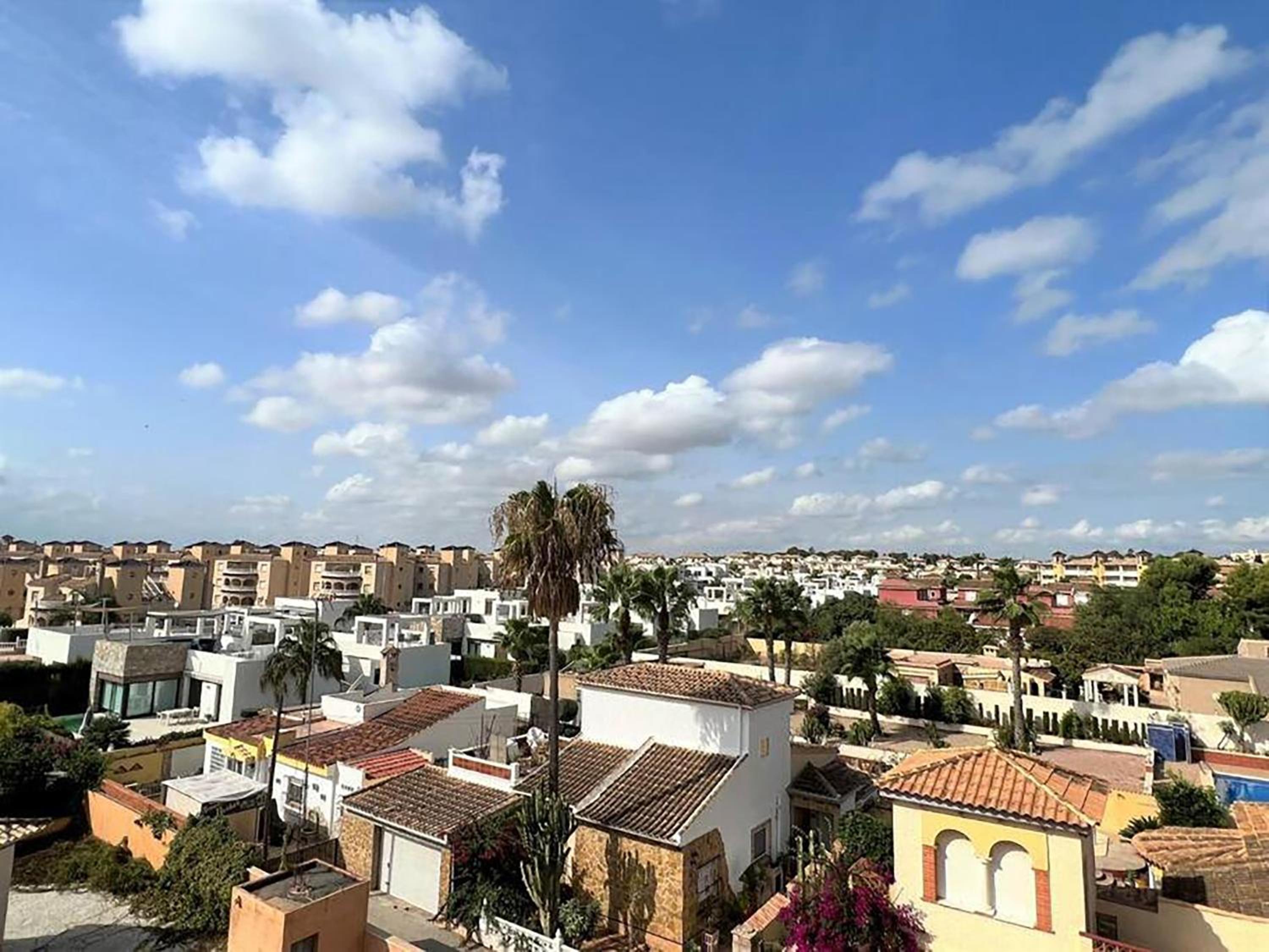 Casa Castillo Penthouse with balcony and solarium near La Zenia boulevard