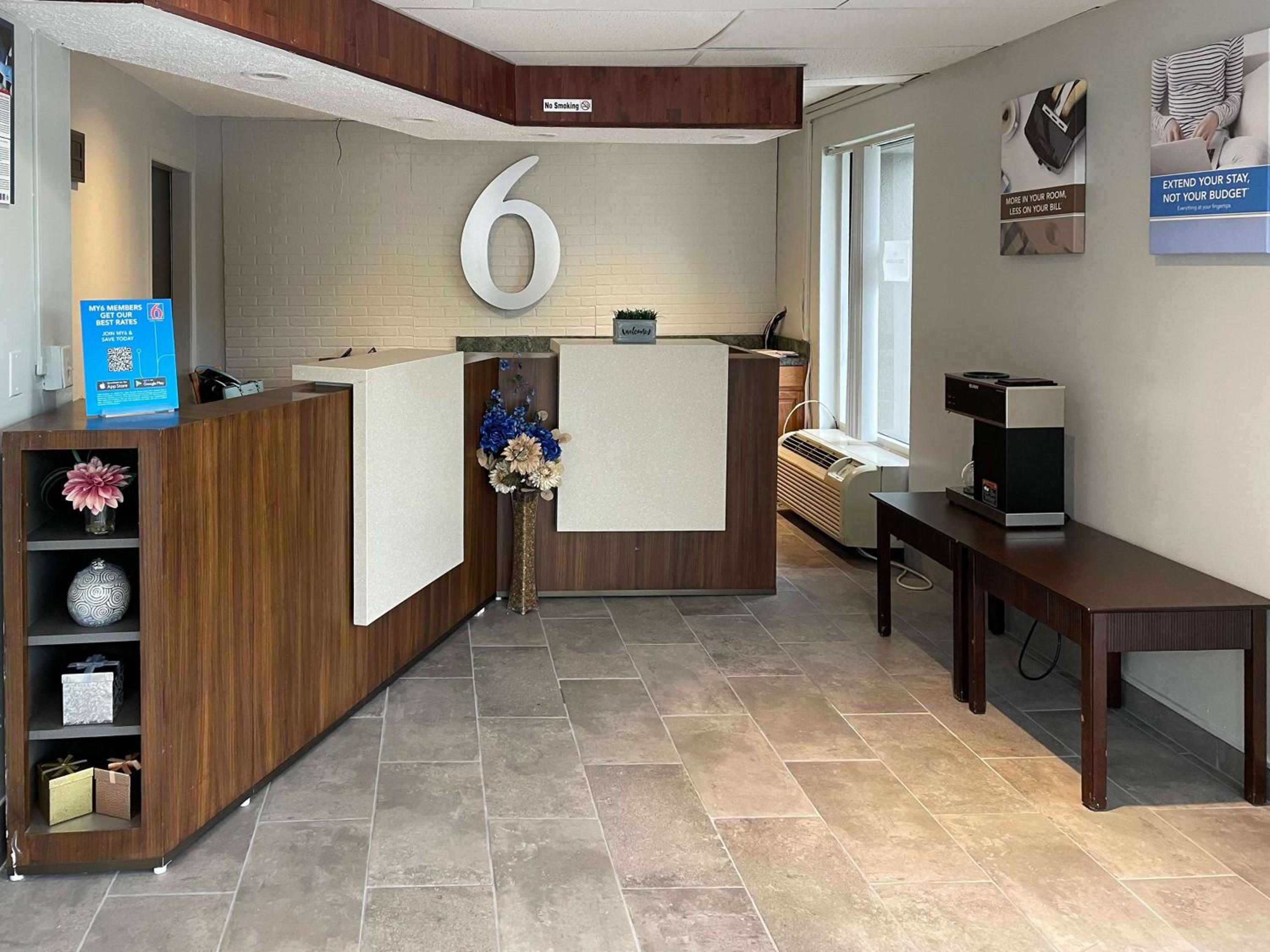 Wytheville Vacations - Motel 6 Wytheville VA - Property Image 3