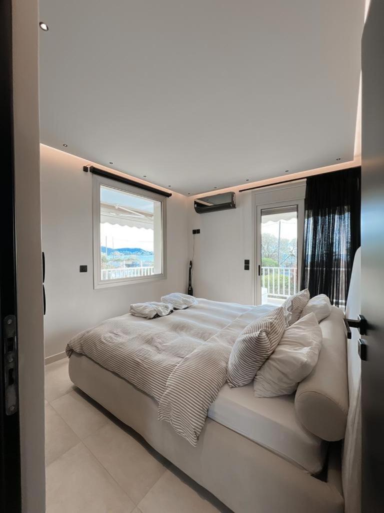 Lagonisi Luxury apartment 2 by the sea photo 2