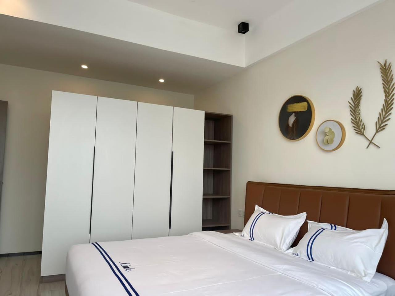 Claire Aparthotel