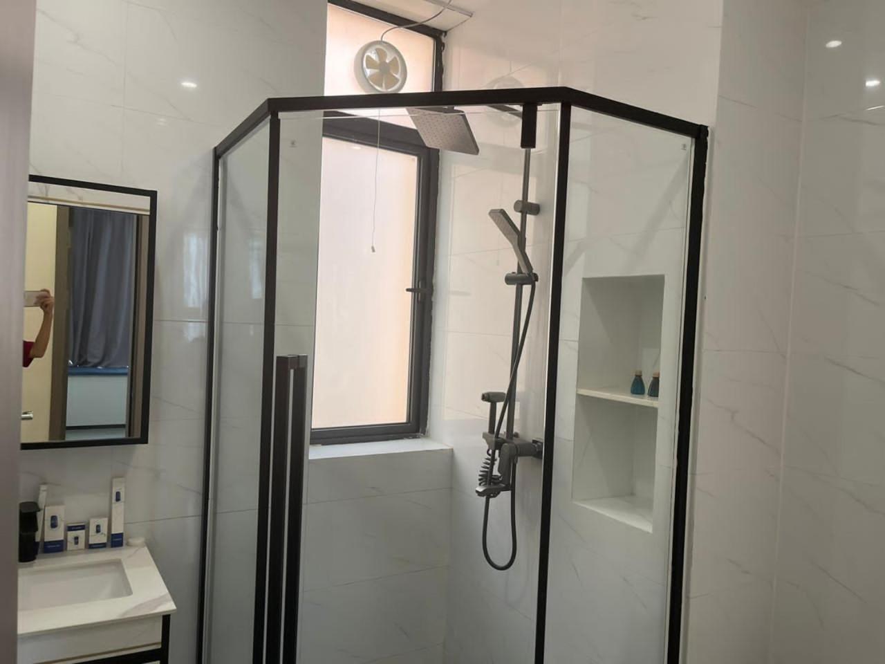Claire Aparthotel