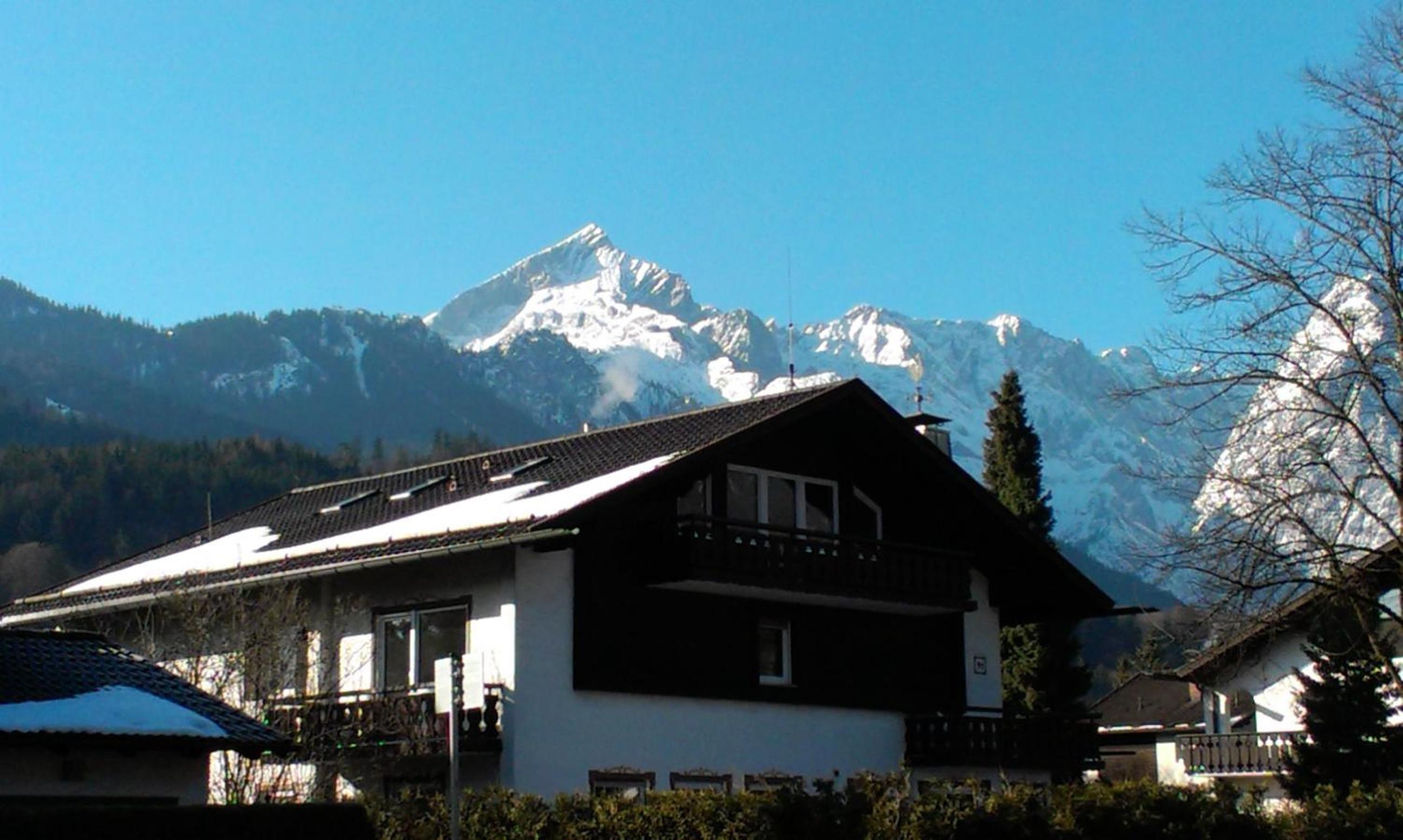 Maisonette Apartment DHH Zugspitzblick mit eigenem Garten view 4