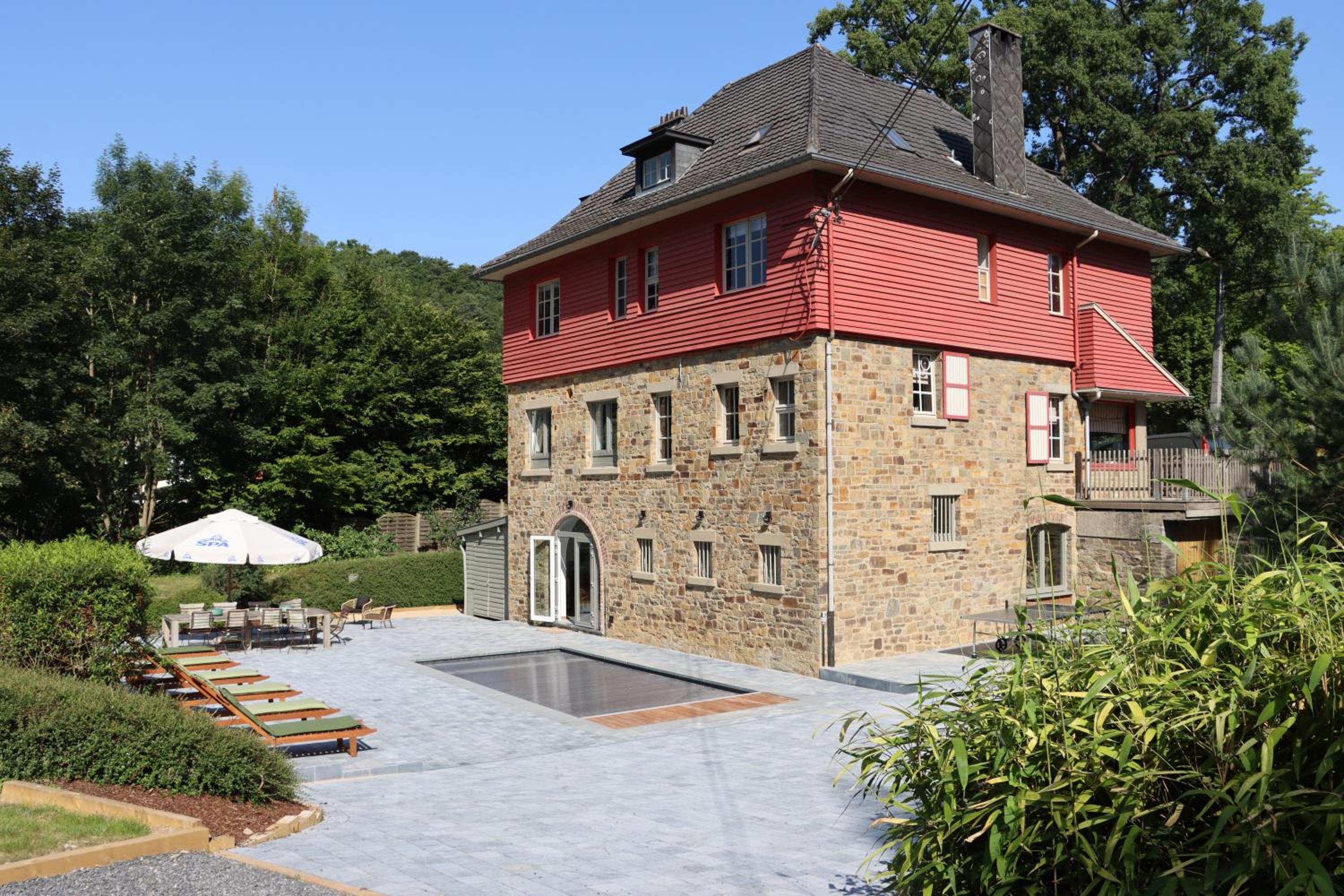 Le Chalet du Lac de Warfaaz by WelcHome