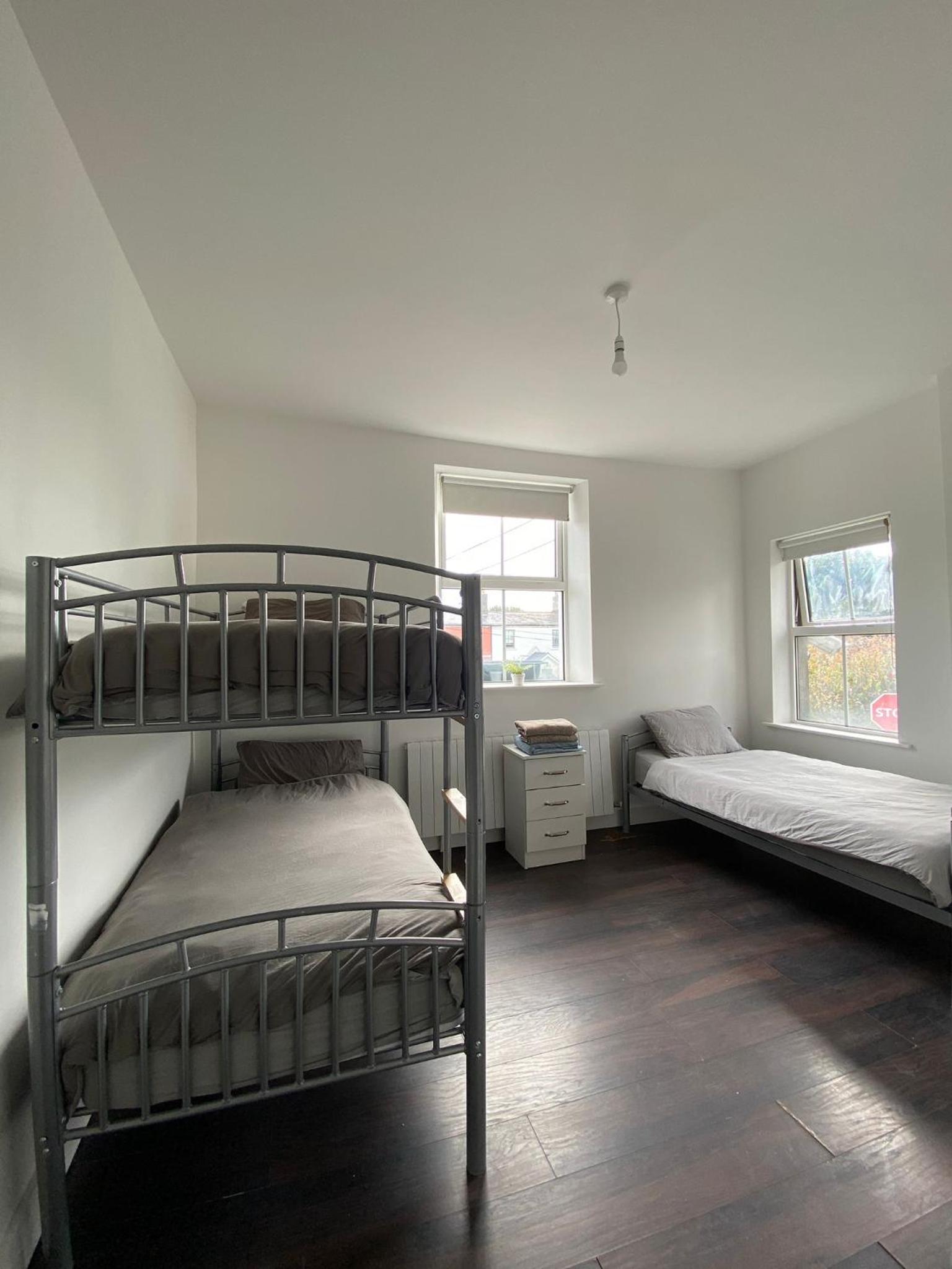Sarsfield Hostel