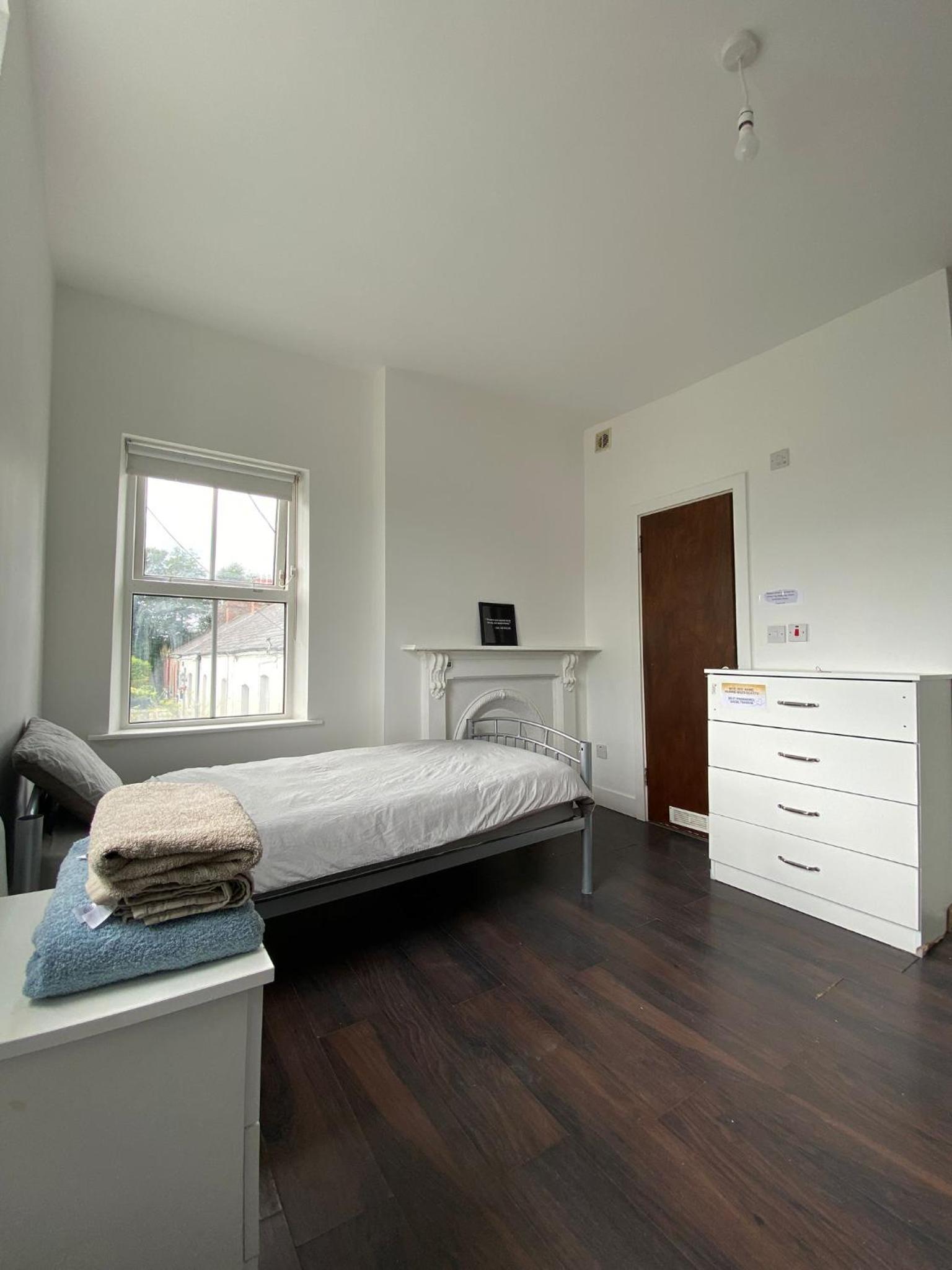 Sarsfield Hostel