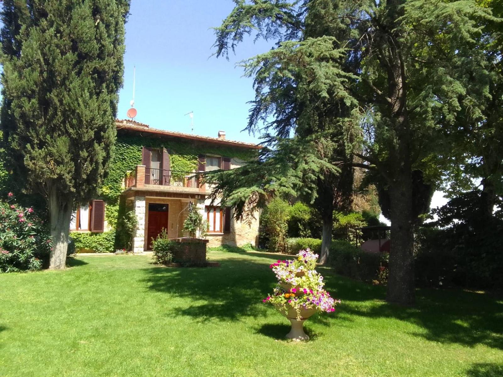 Villa Remignoli view 4