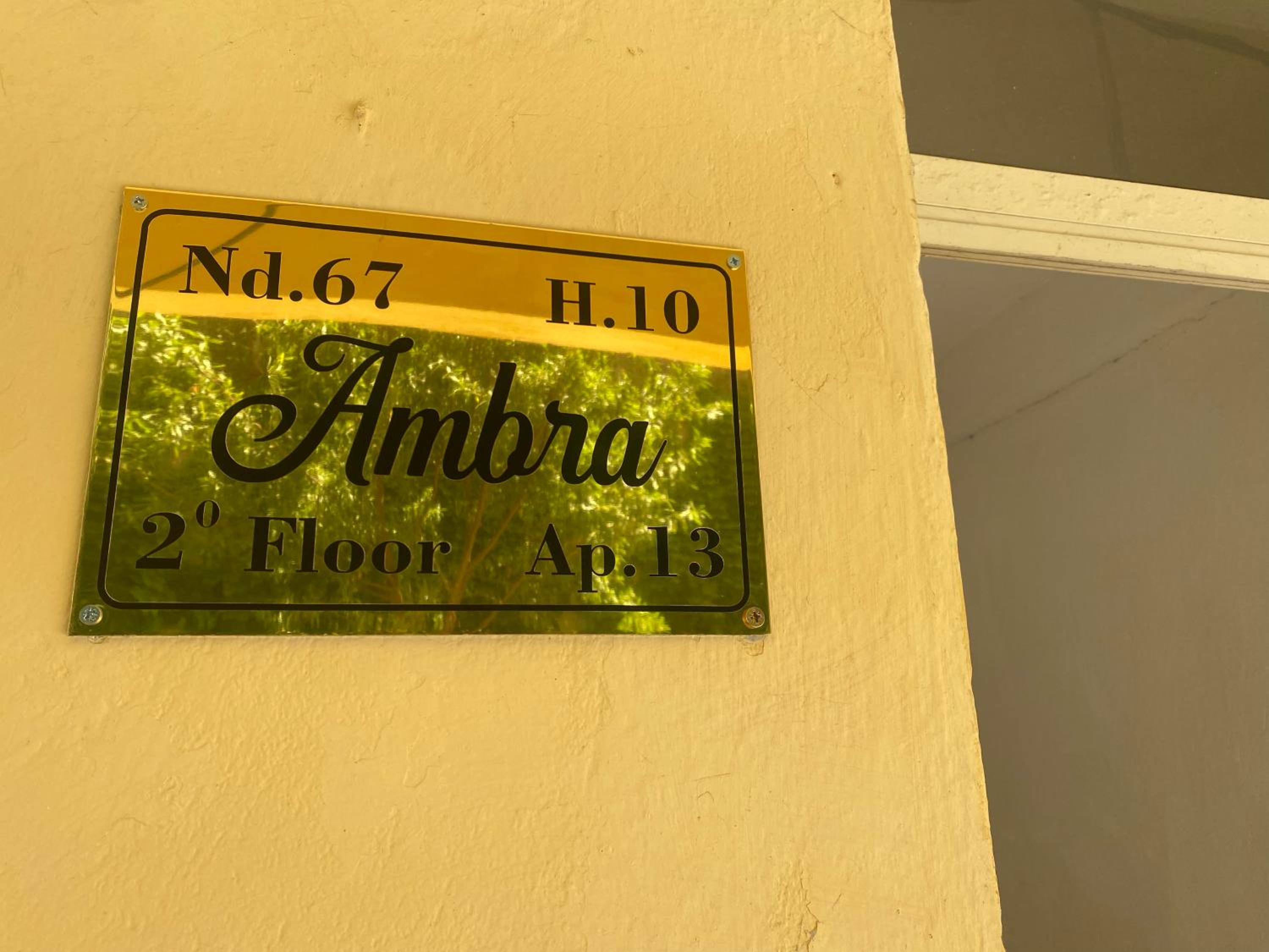 Ambra