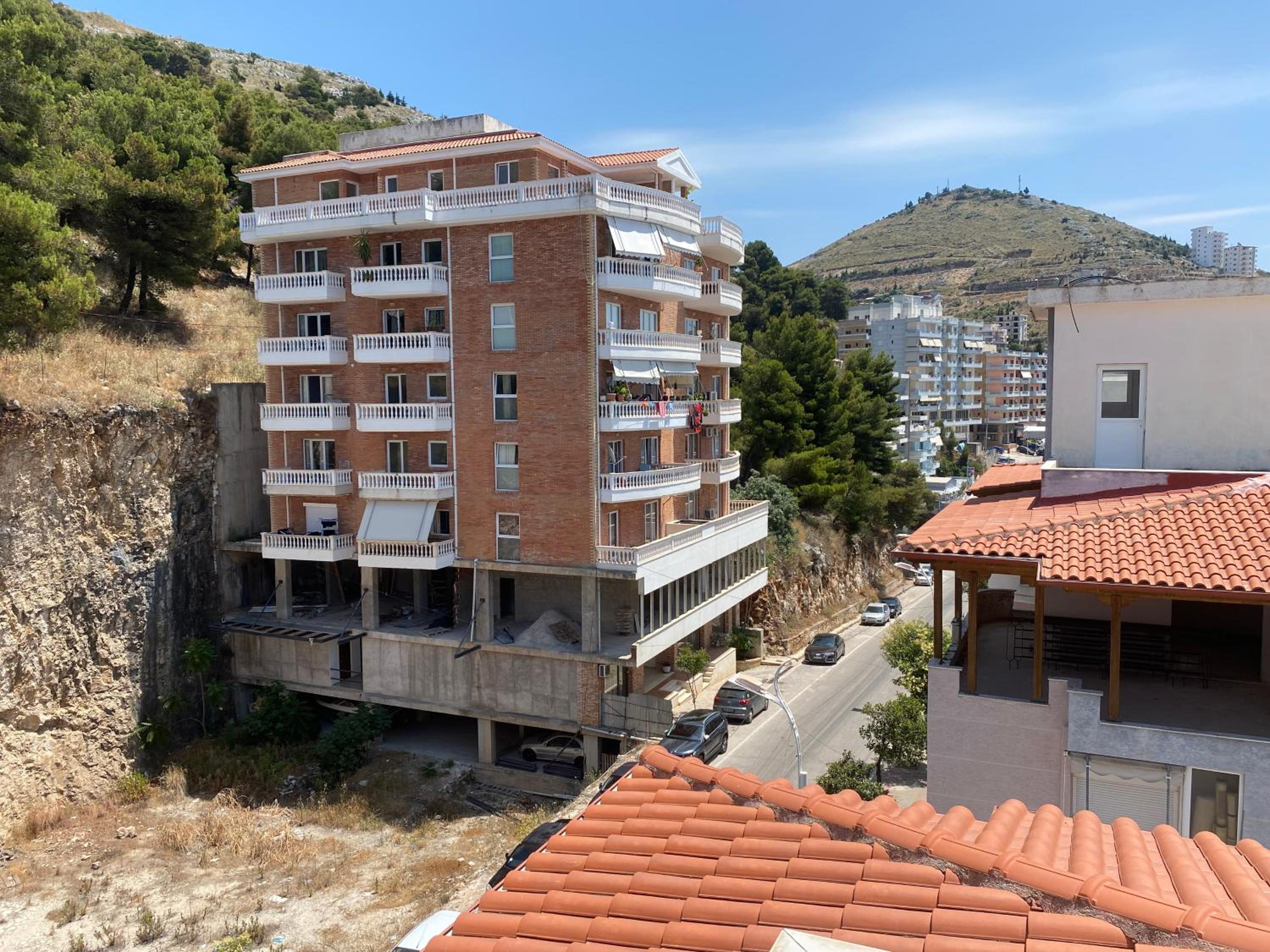 Blue Breeze Side View Apartment