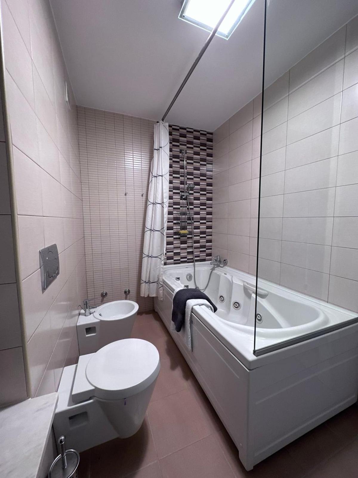 emma lux apartment