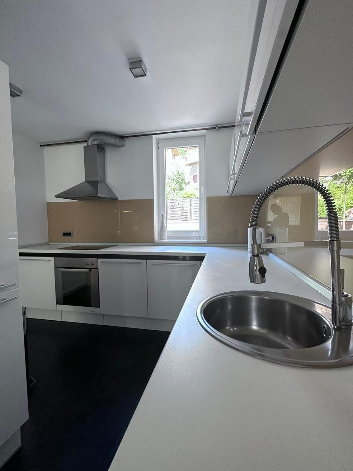emma lux apartment