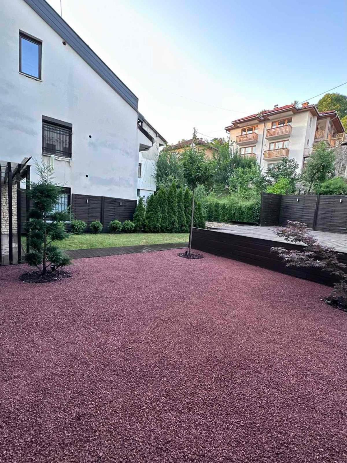 emma lux apartment