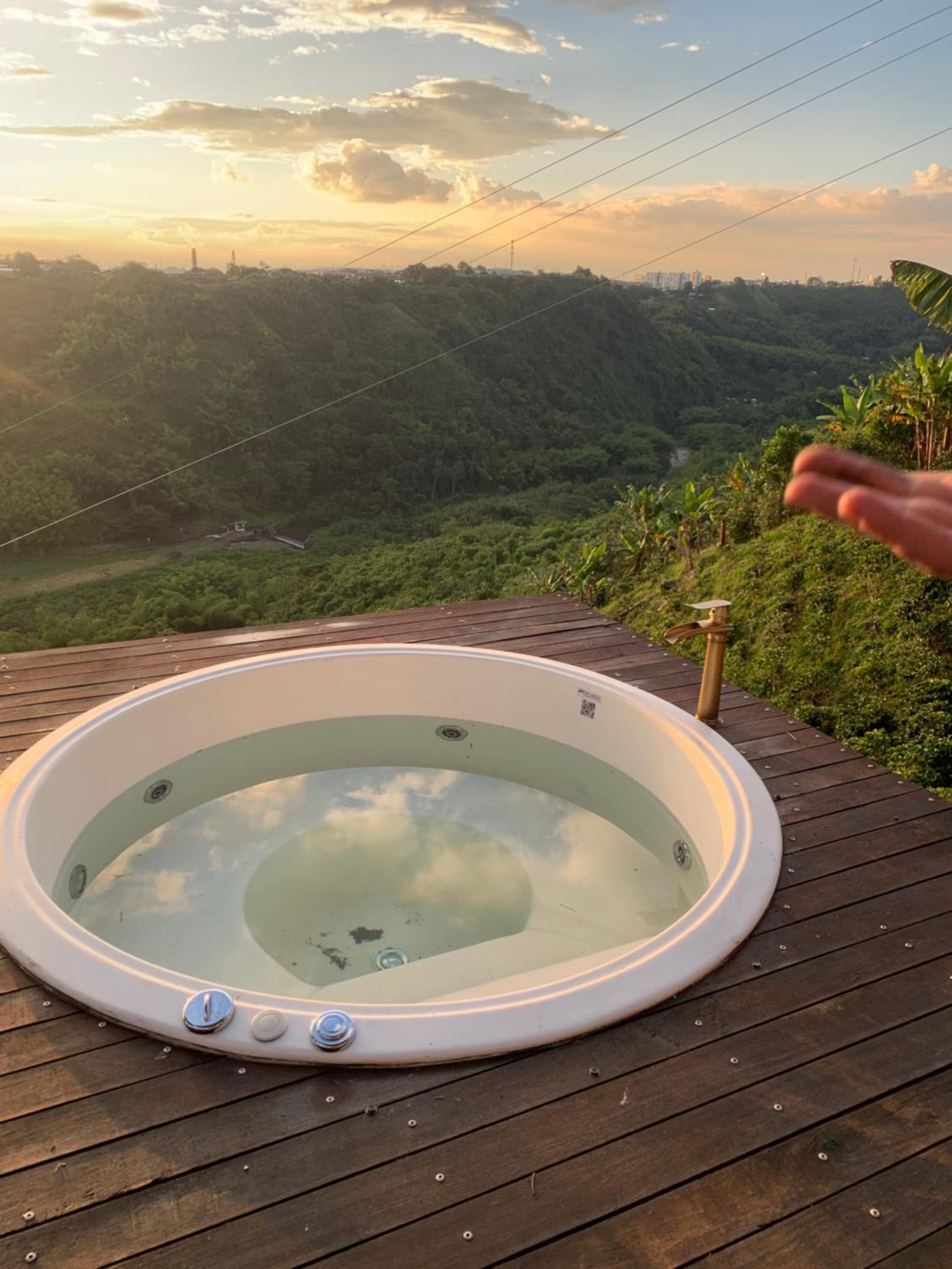 Happy Glamping Quindio - Tipo Domo Traslúcido