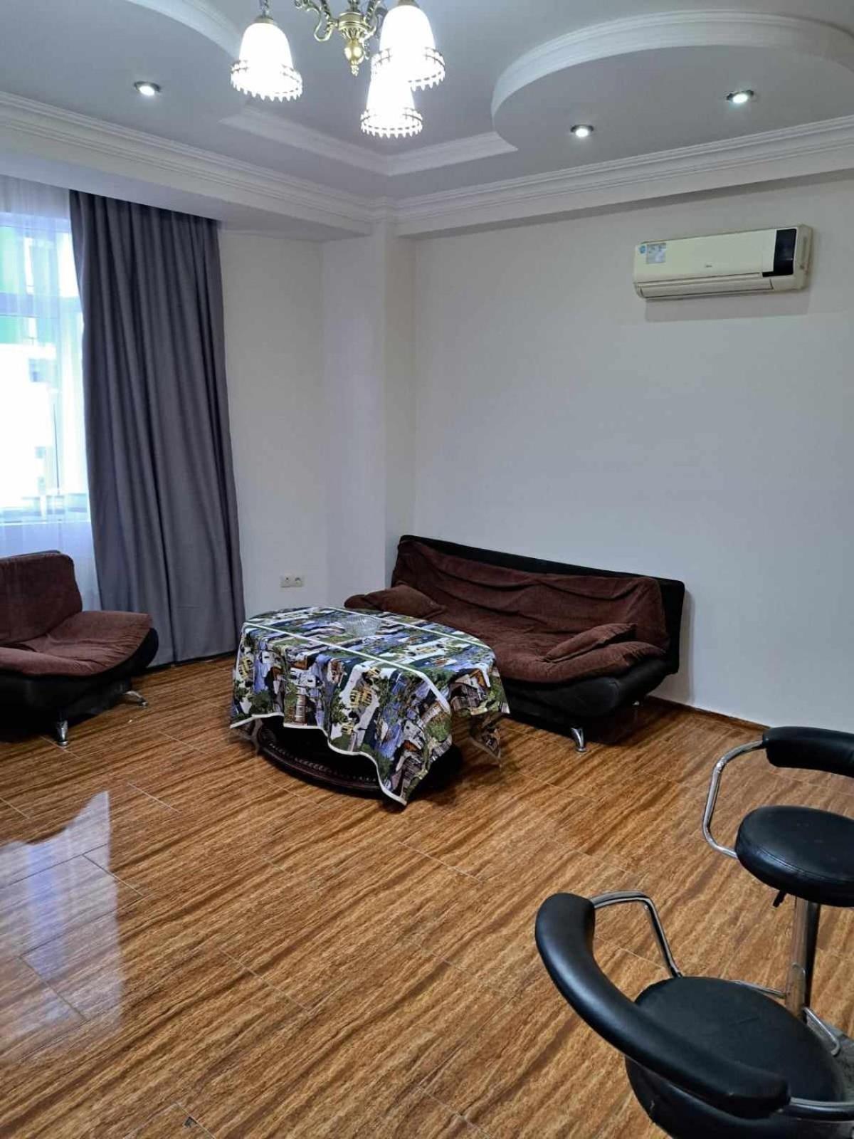 Inasaridze apartment