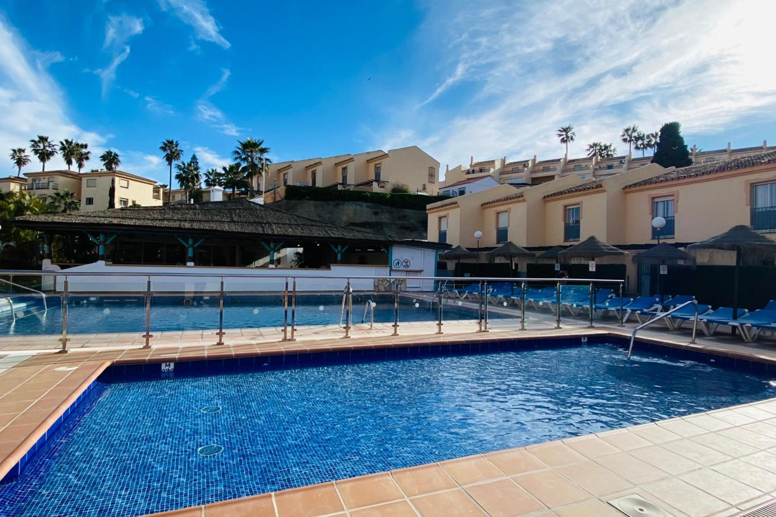Duplex For 6 Guest with 3 Pools, Jacuzzi, BBQ, Parking, 200m from Beach Mijas Costa & Fuengirola