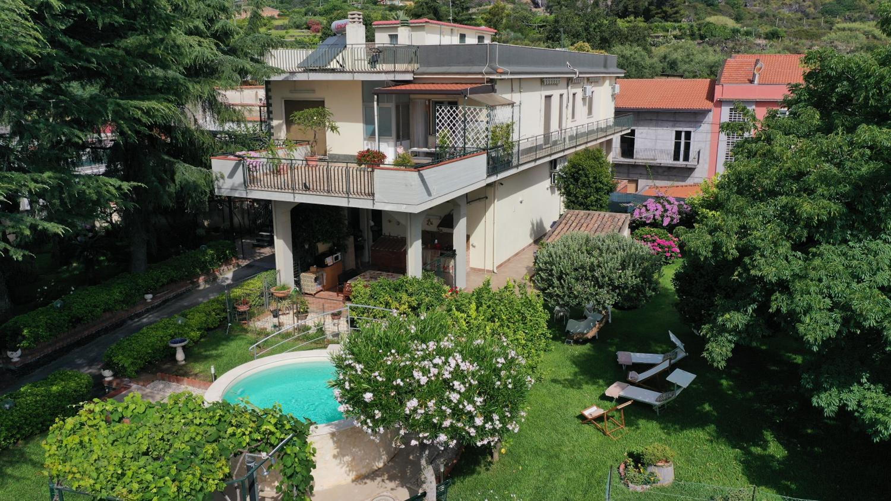 Hotel Triskelion - Image 1