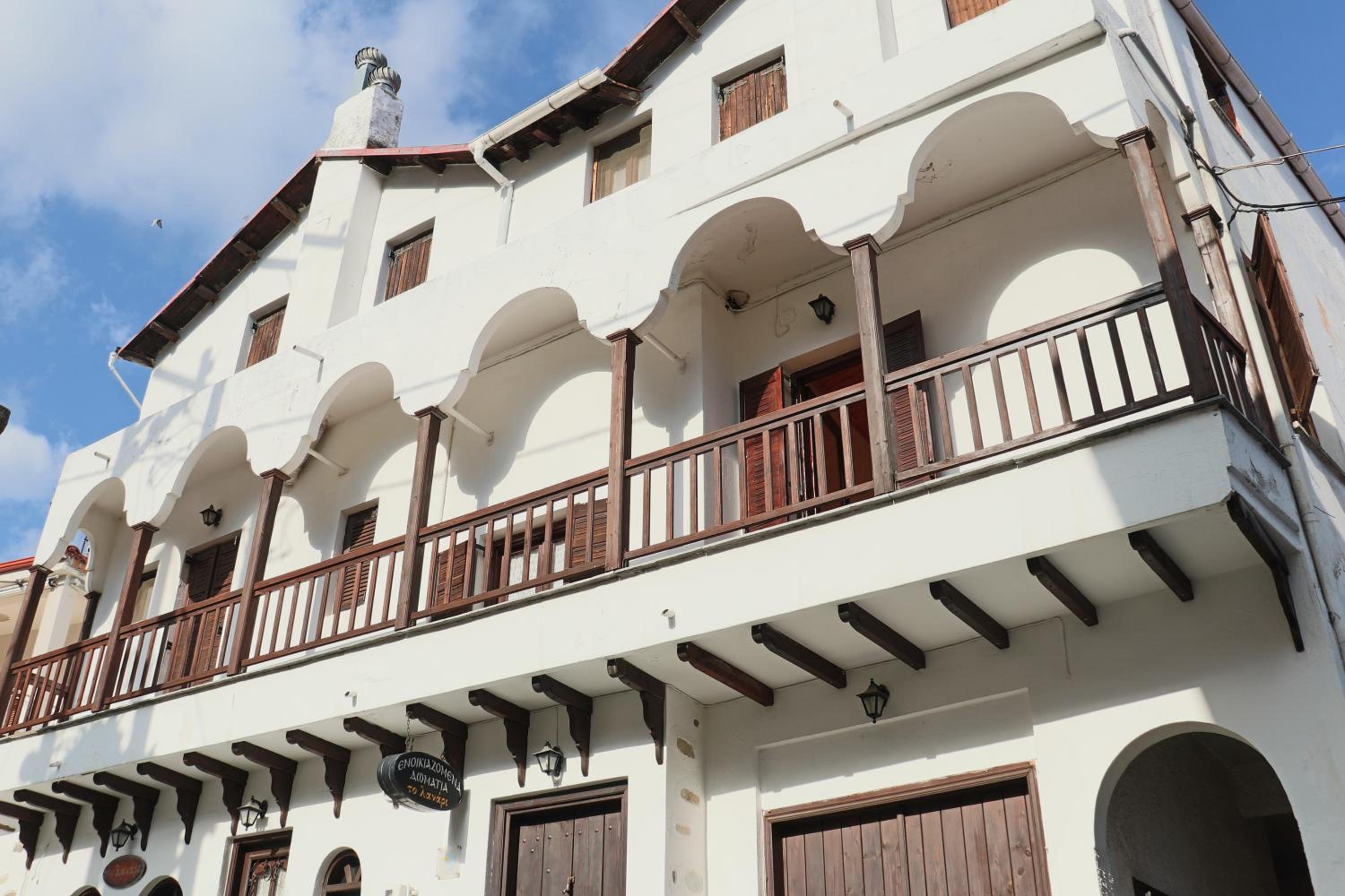 Traditional Guesthouse Lanari
