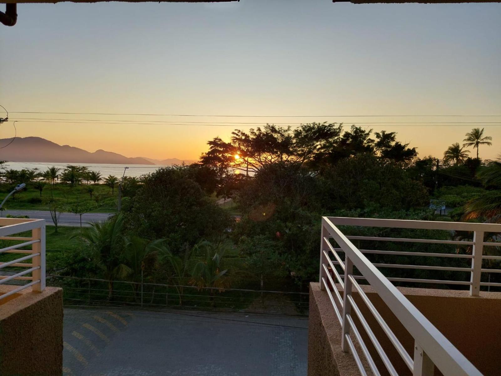 Apartamento Ubatuba Maranduba 150m da Praia