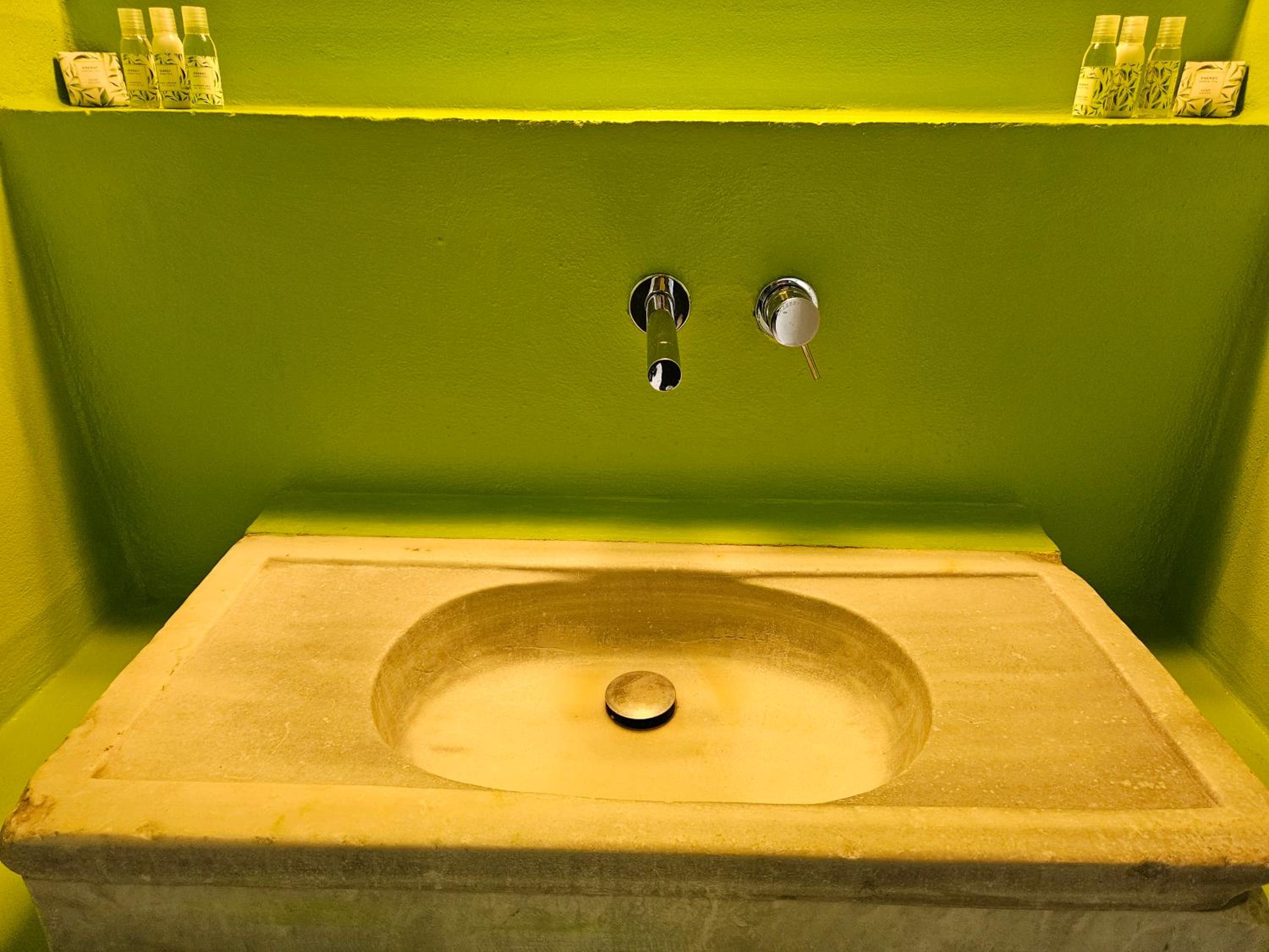 Photo 48