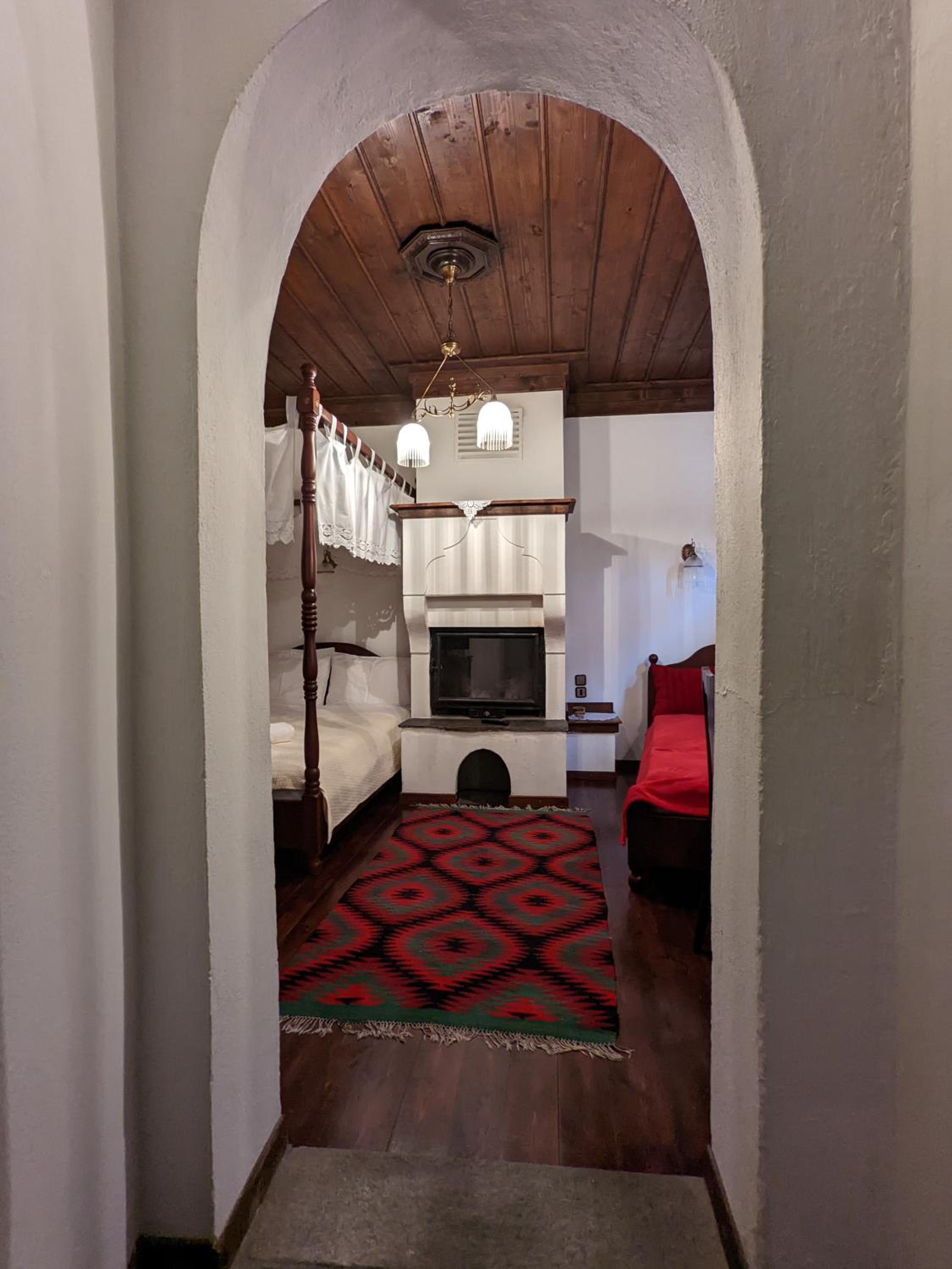 Traditional Guesthouse Lanari