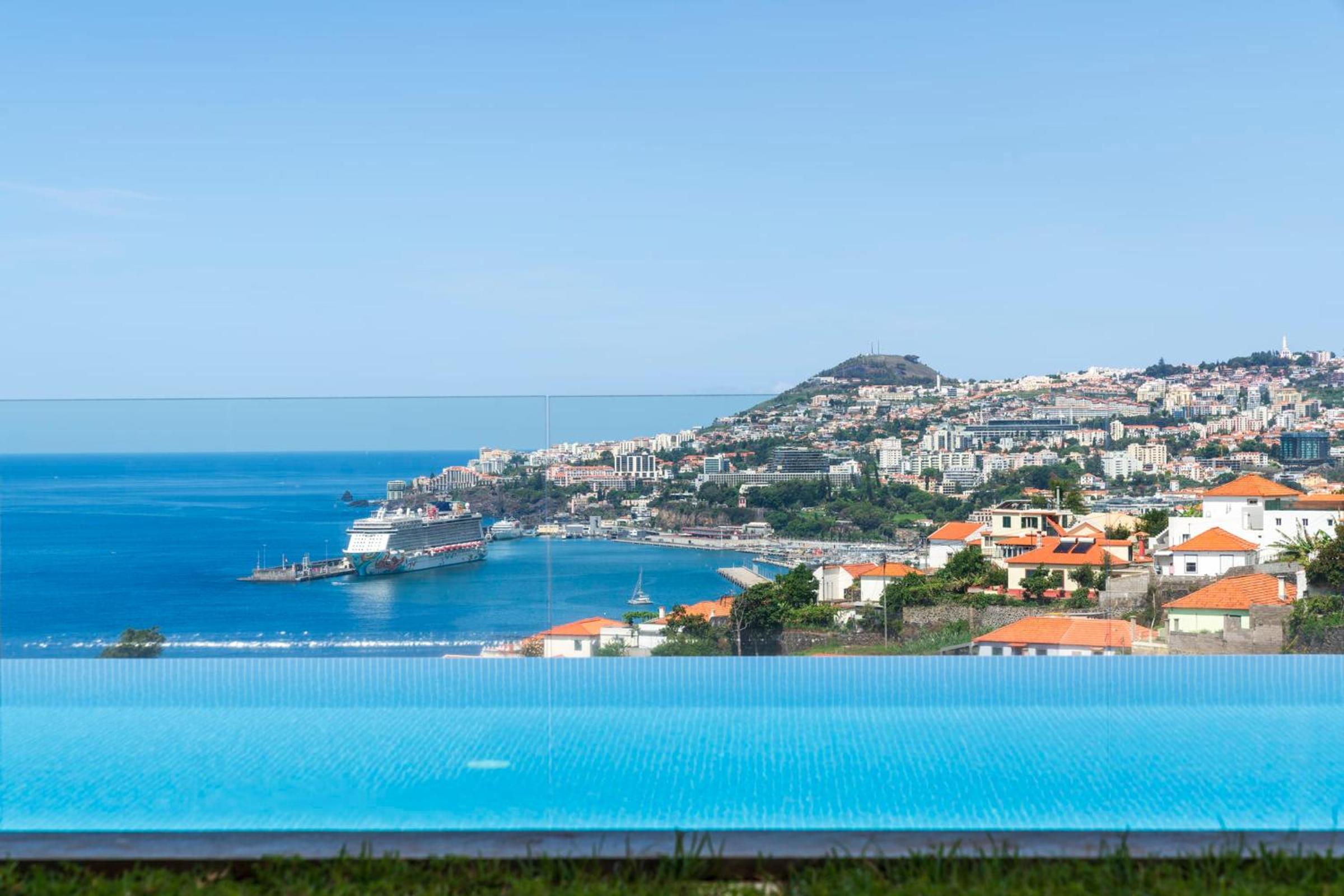 Vila Lazareto by An Island Apart