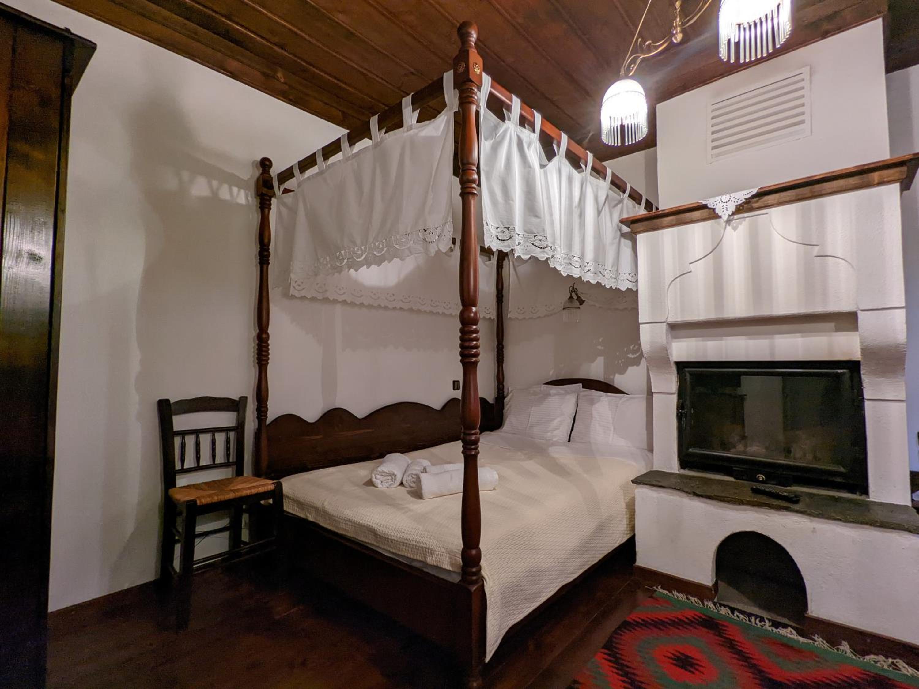 Traditional Guesthouse Lanari