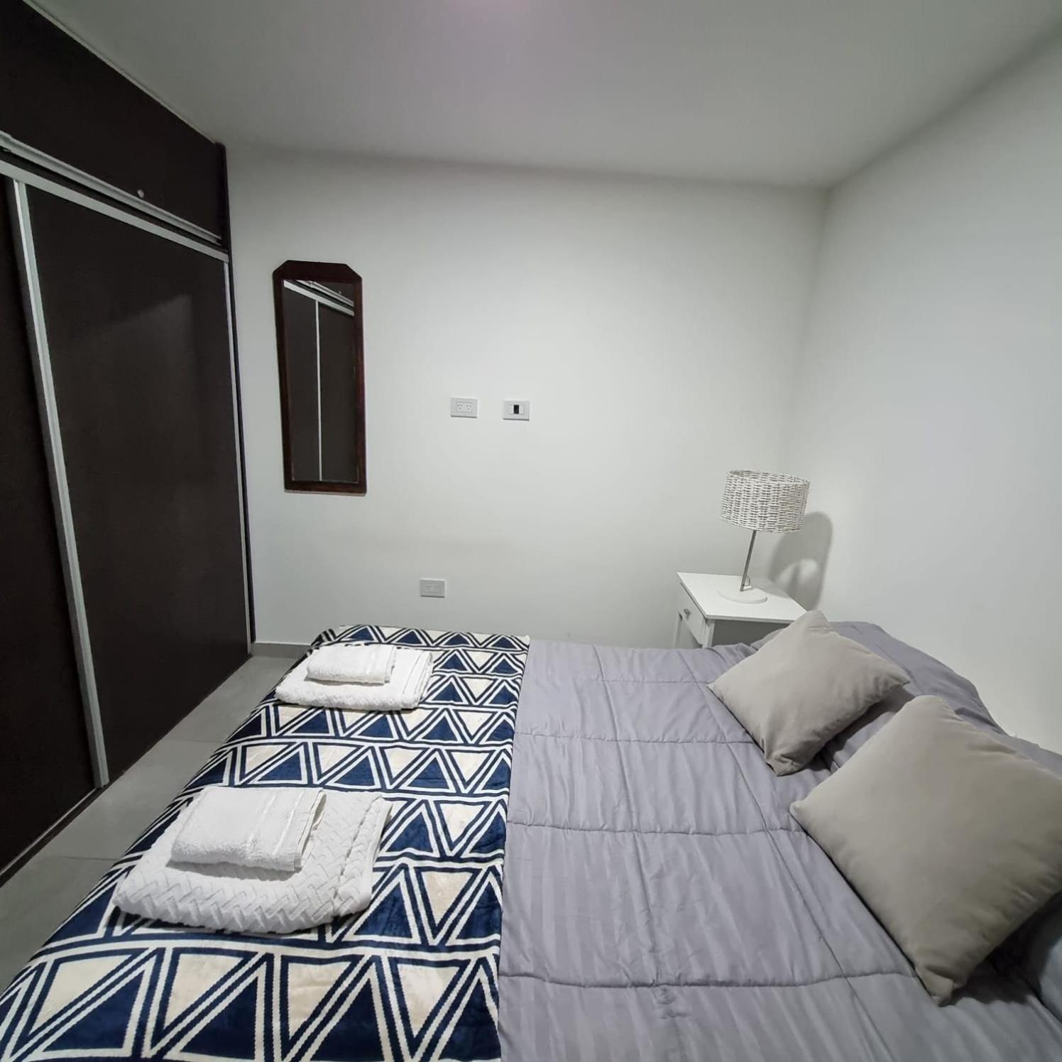 Happy Guest Apart 53