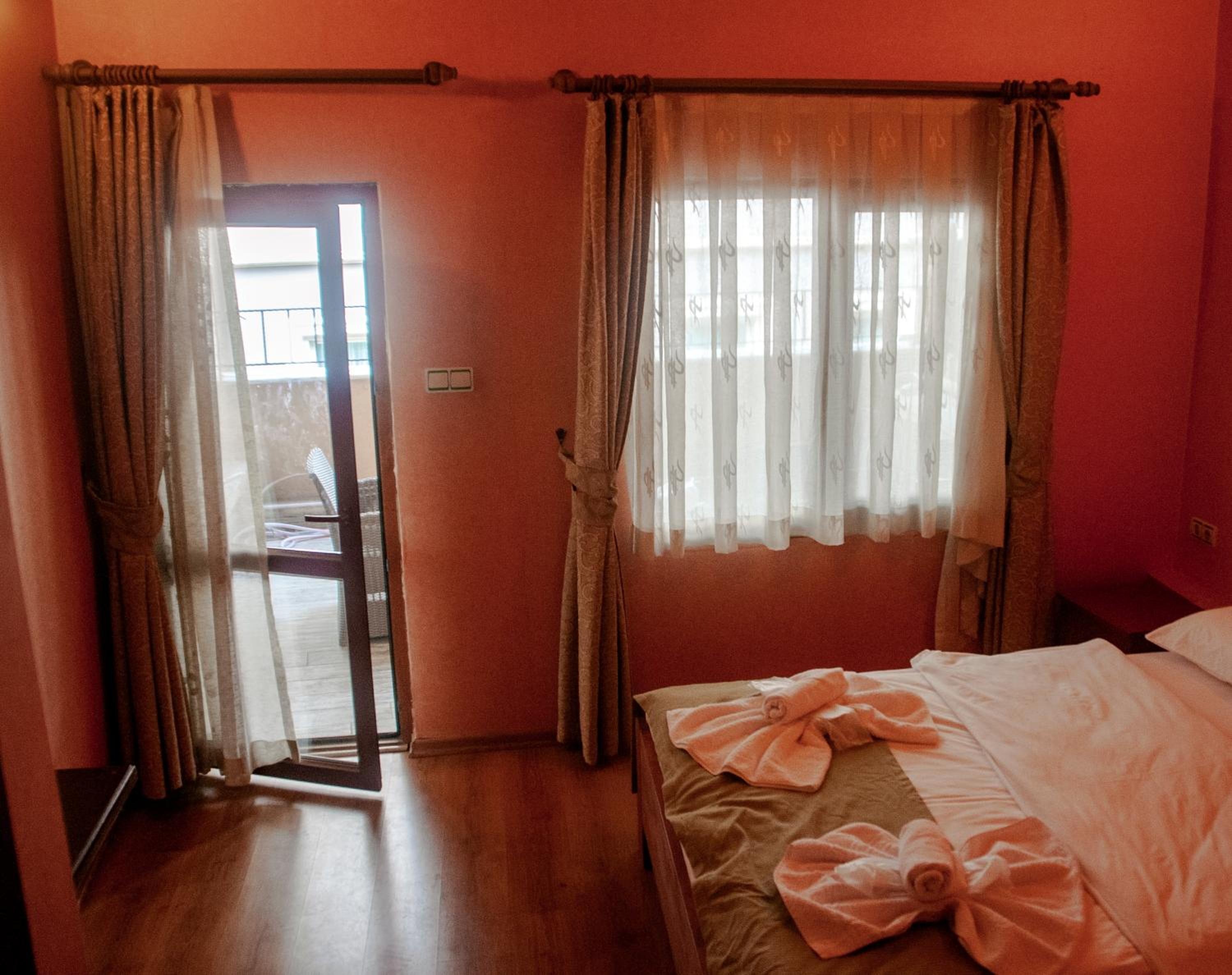 Istanbul Irish Otel - Image 15