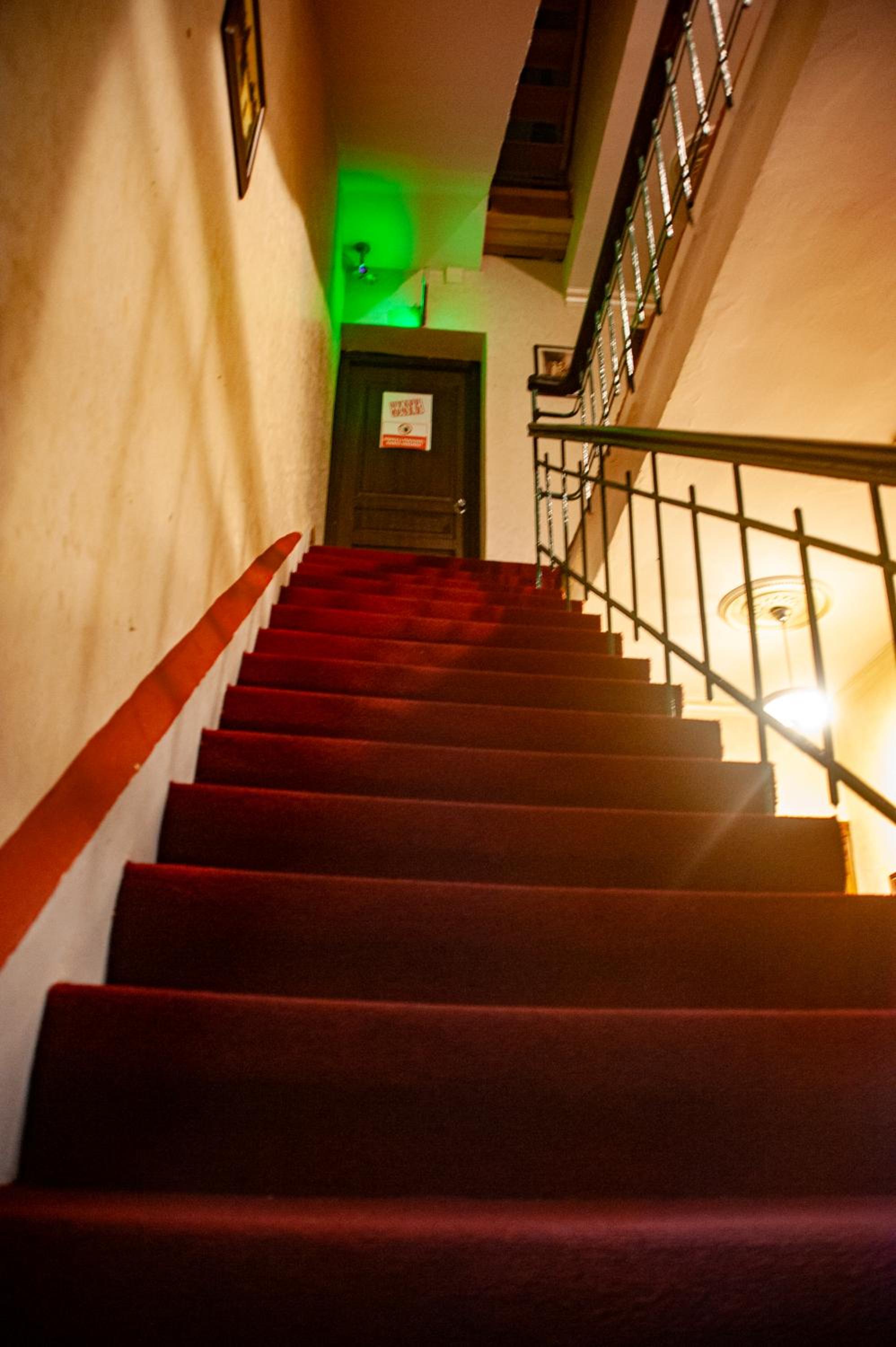 Istanbul Irish Otel - Image 12