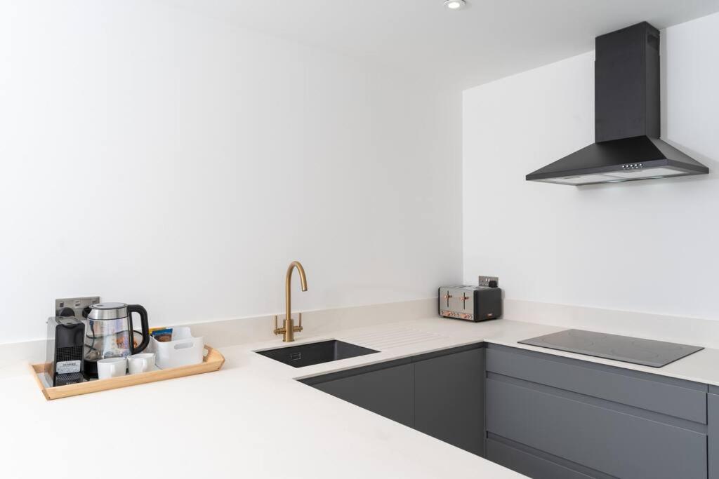 Stunning new 1 bed apartment in Marazion. view 2