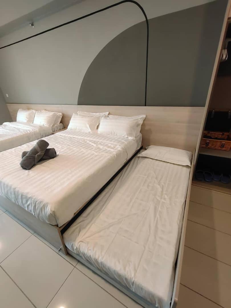 We Stay Studio Room Aeropod Near Airport,KKCity,TgAru Beach-6Pax photo 4