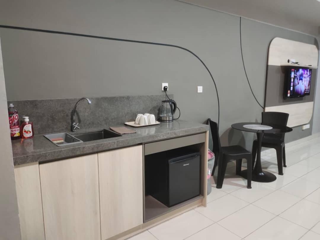 We Stay Studio Room Aeropod Near Airport,KKCity,TgAru Beach-6Pax photo 7