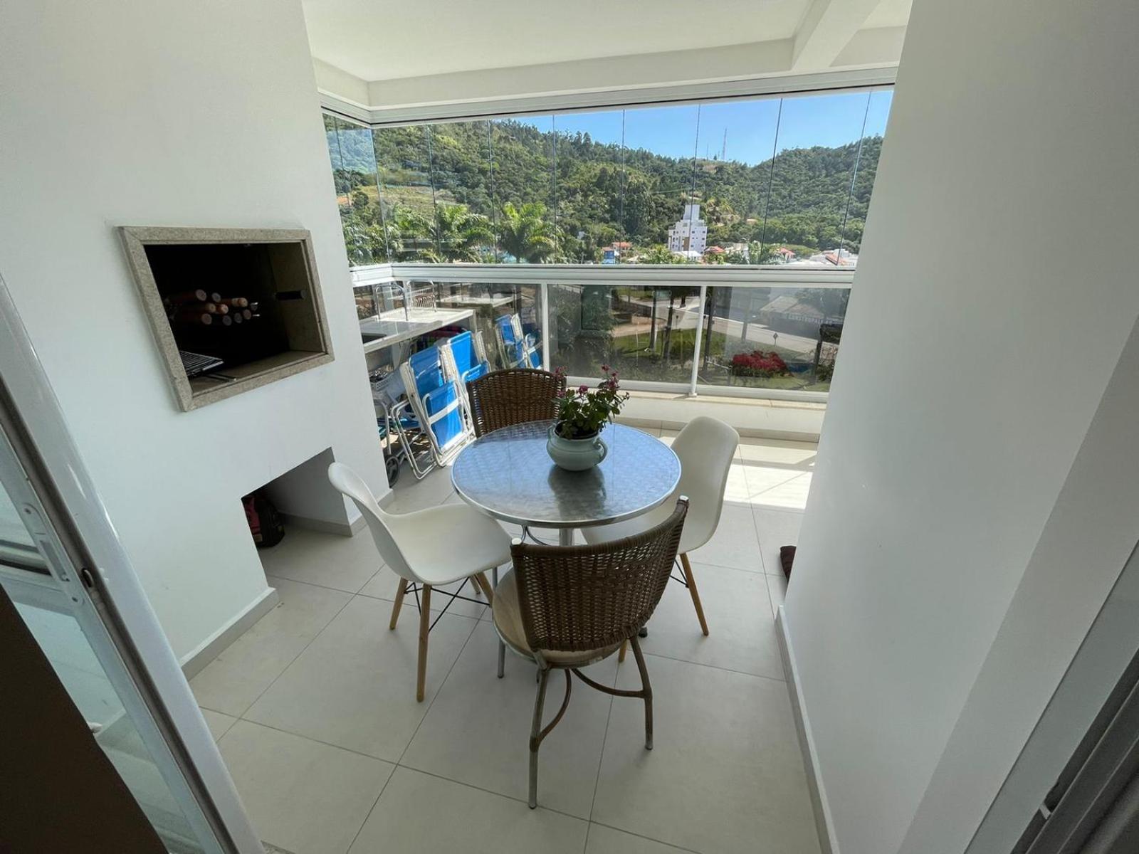 Apartamento bem equipado