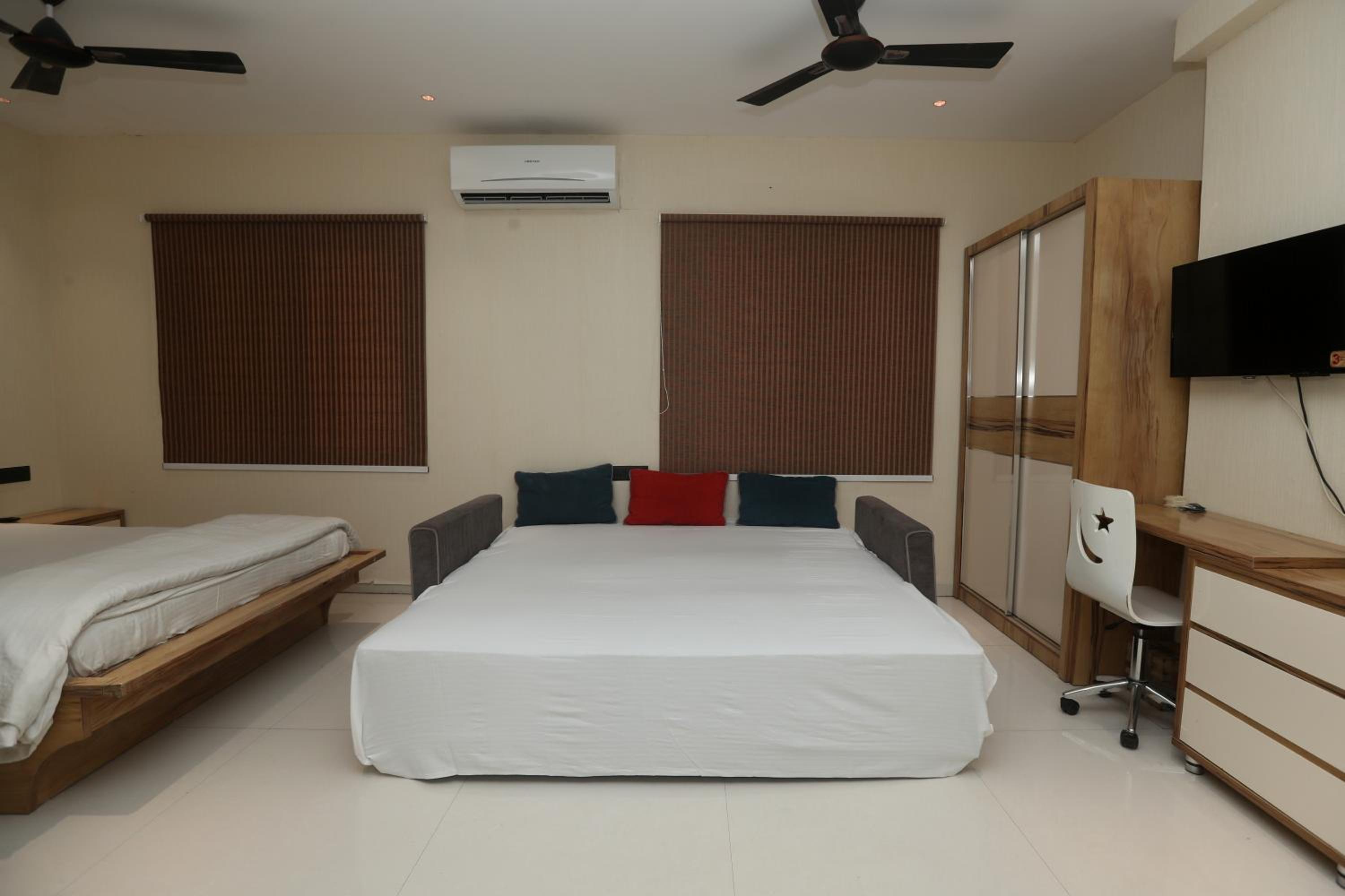Stay10 Premium Service Apartments view 5