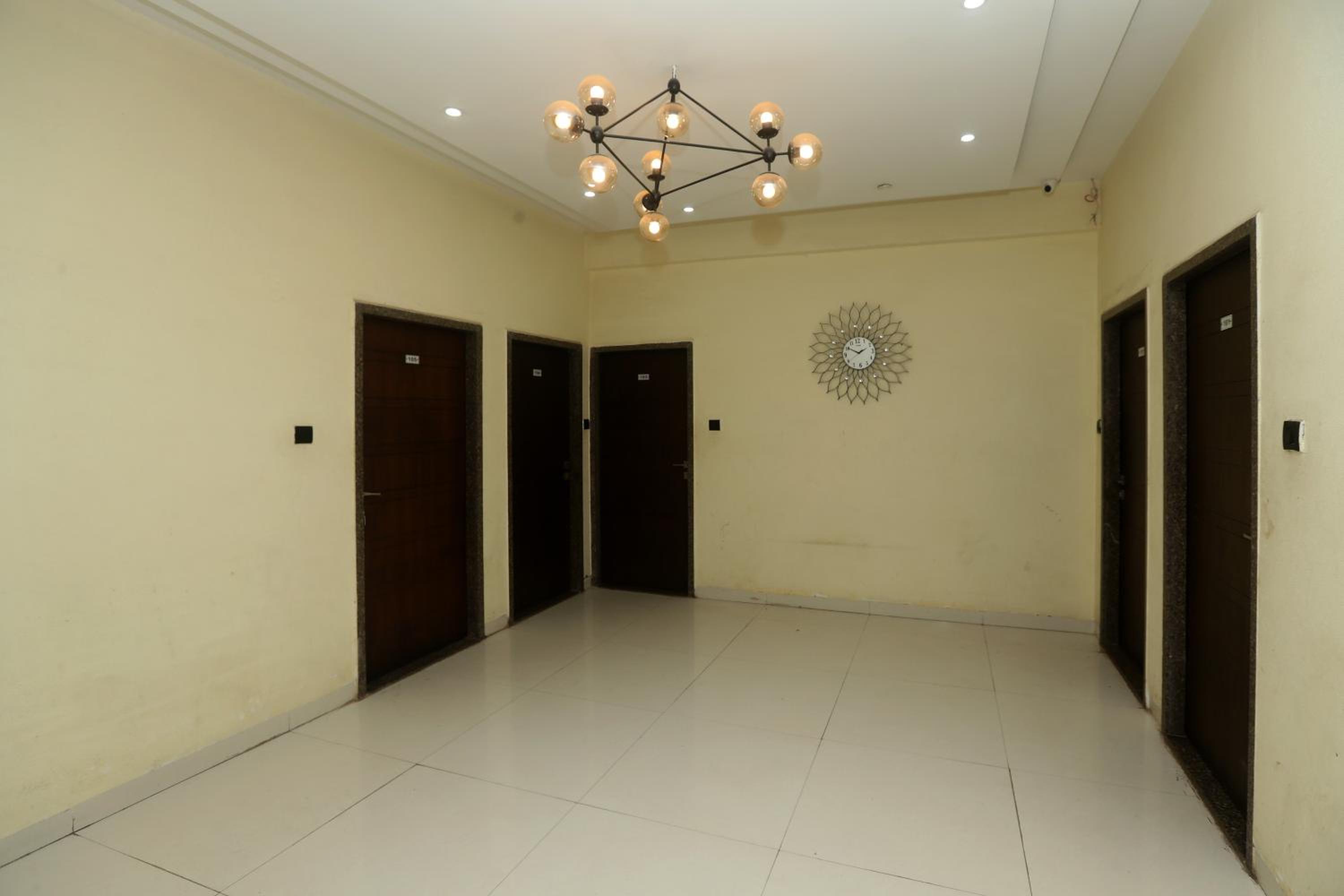 Stay10 Premium Service Apartments view 3