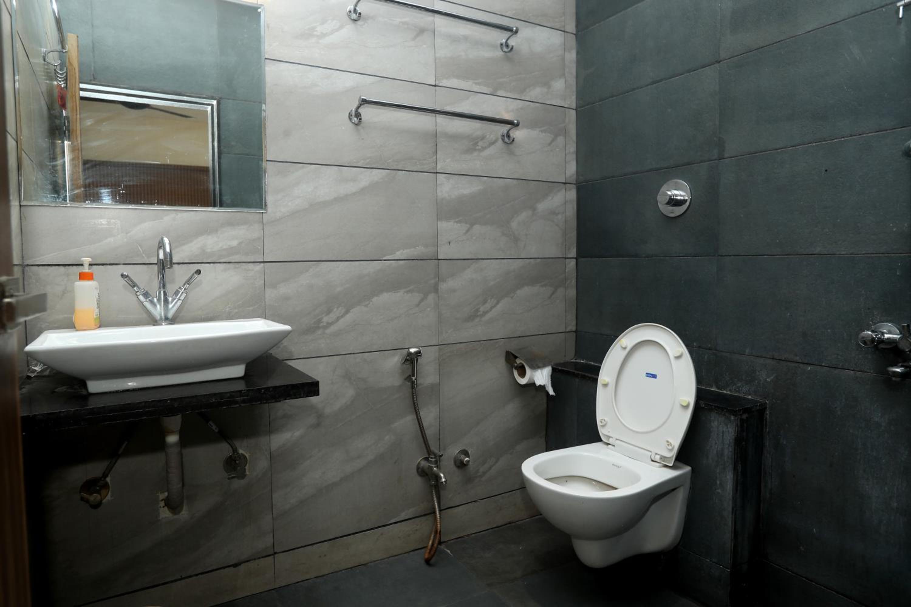 Stay10 Premium Service Apartments view 2