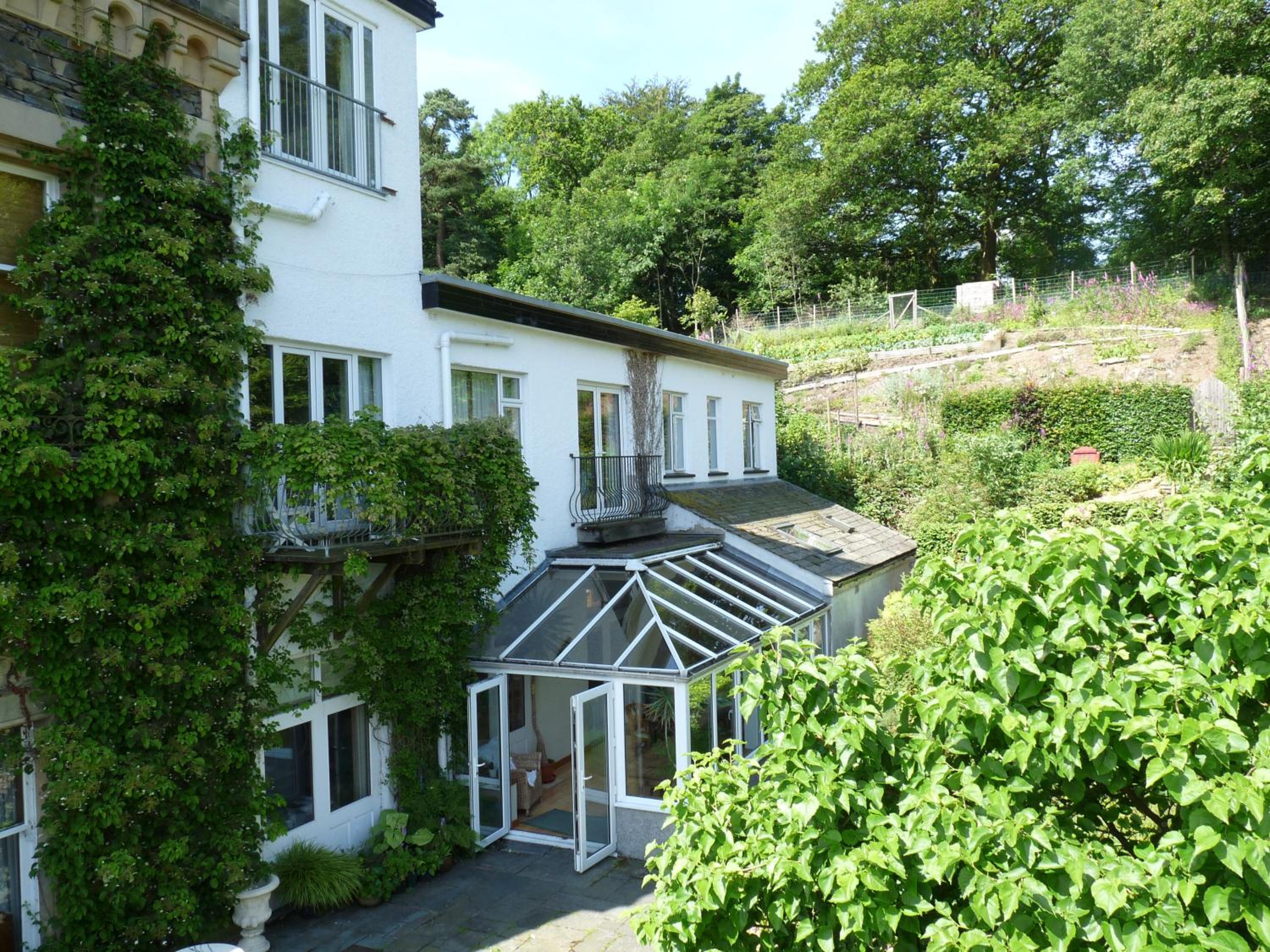 Yewfield Vegetarian Guest house