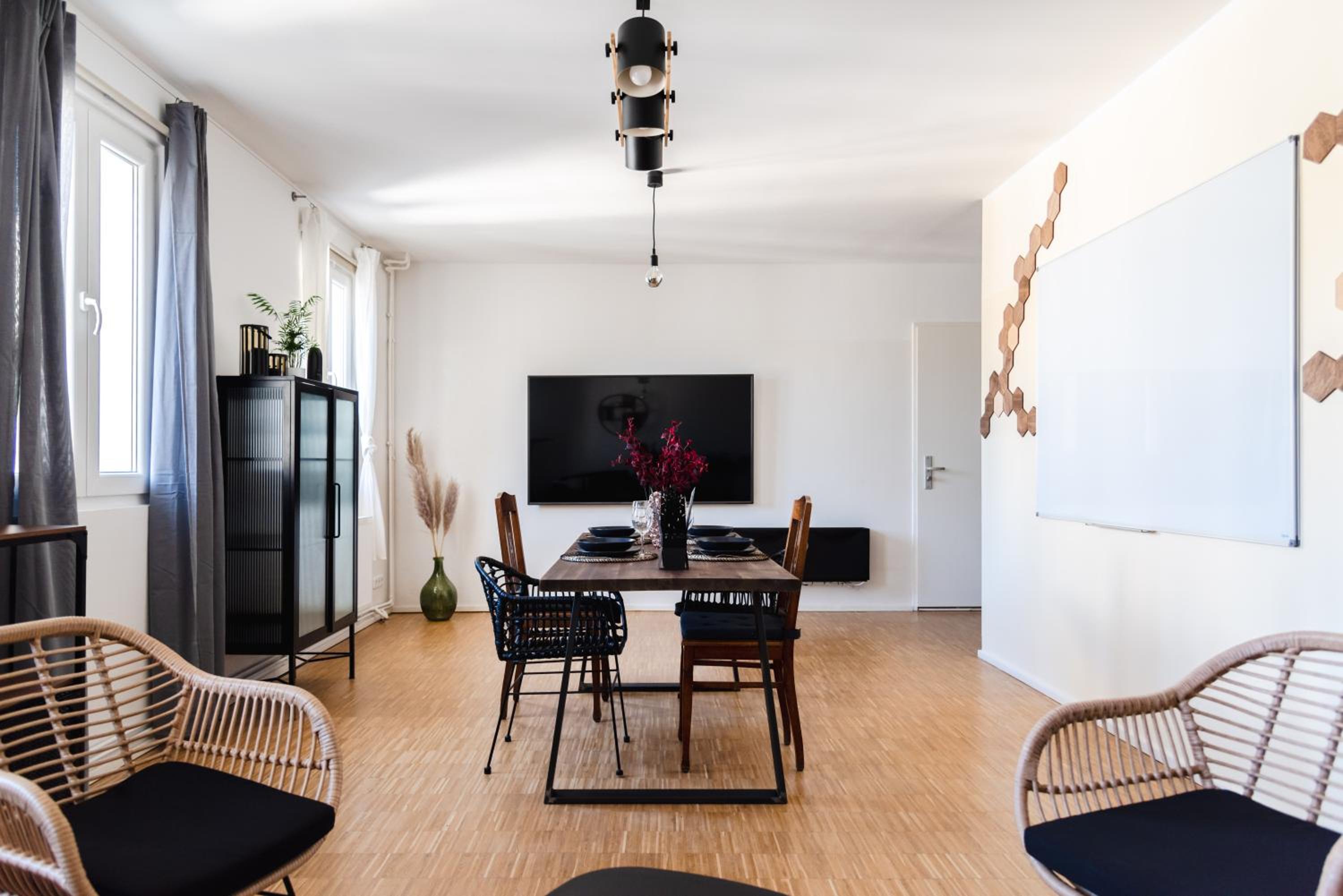 Hybrid Work-Play Retreat - 2BR, 1B central Kreuzberg