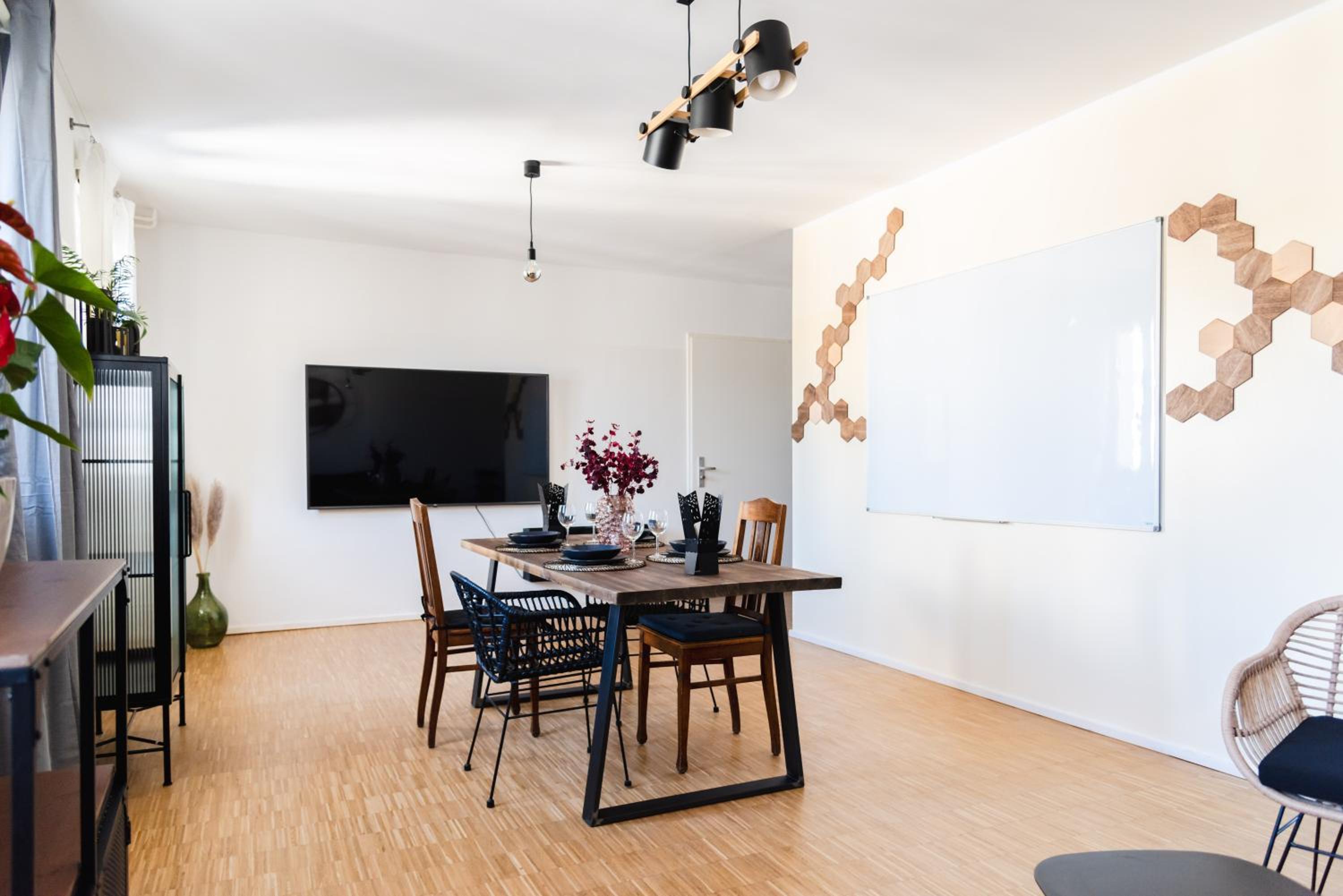 Hybrid Work-Play Retreat - 2BR, 1B central Kreuzberg