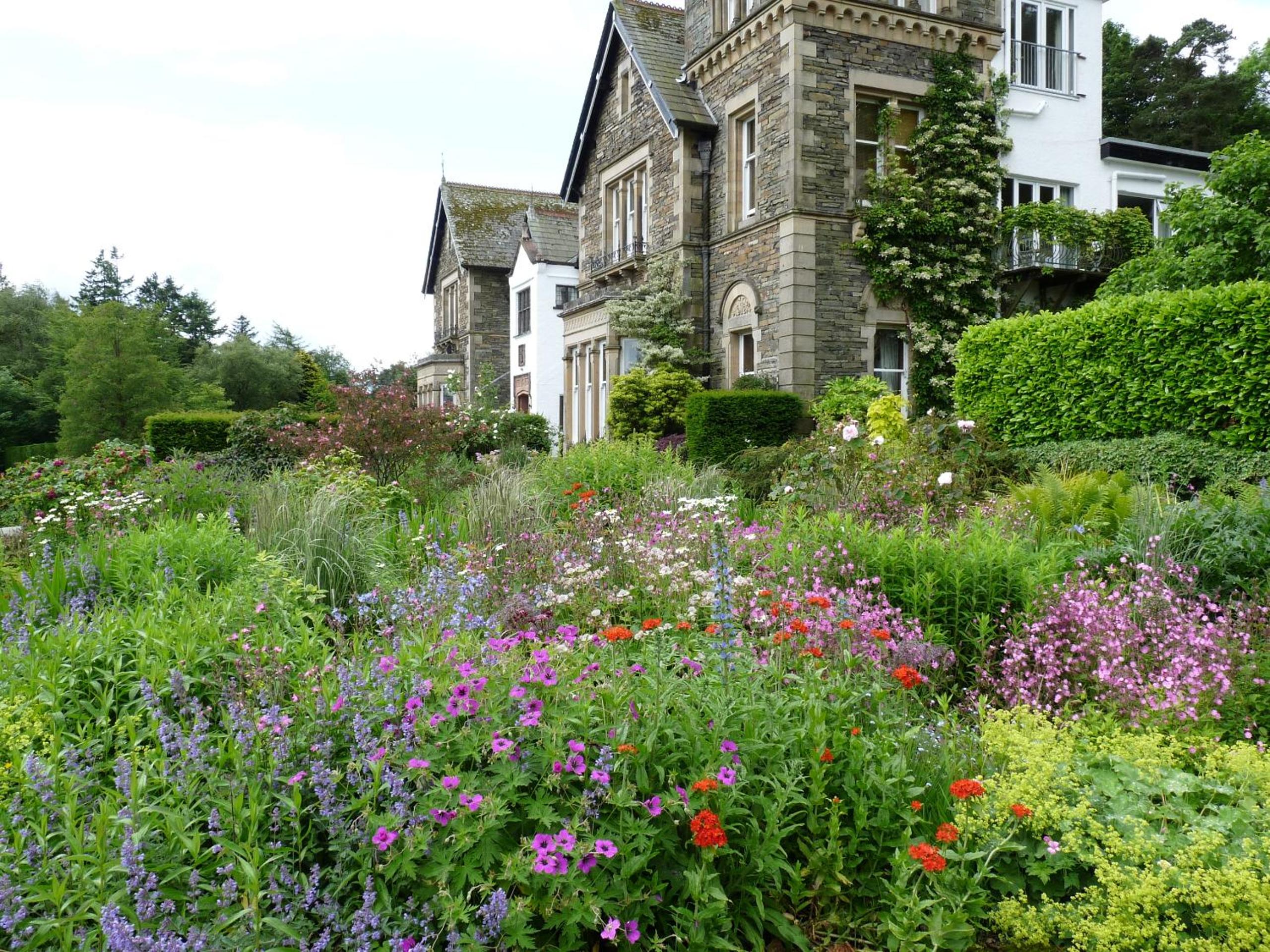 Yewfield Vegetarian Guest house