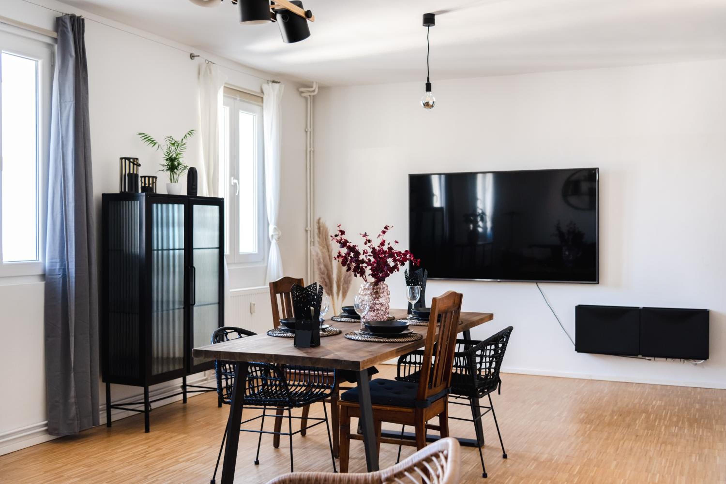 Hybrid Work-Play Retreat - 2BR, 1B central Kreuzberg