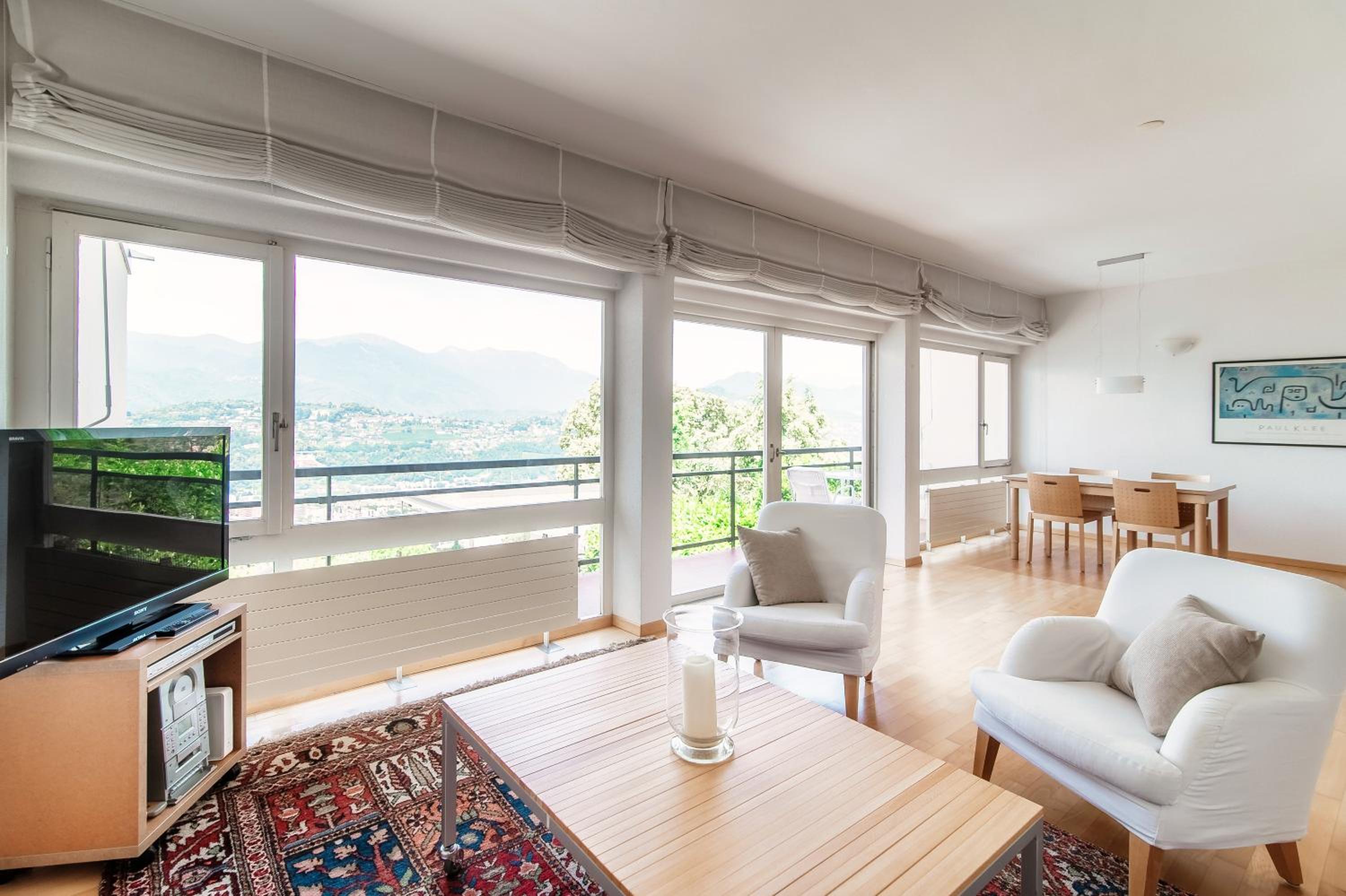 Aldesago City View by Quokka 360 - flat with a breathtaking view