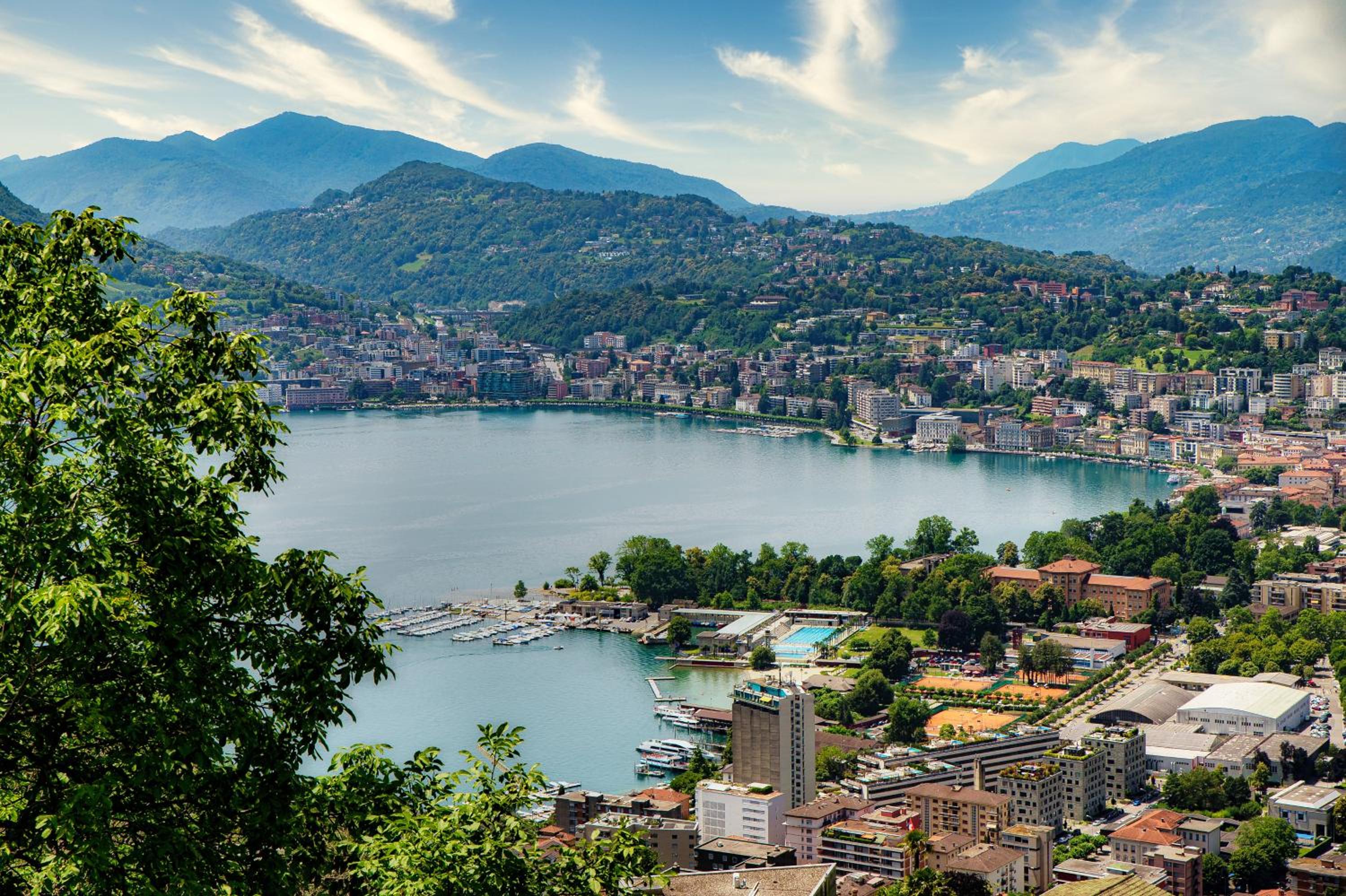 Aldesago City View by Quokka 360 - flat with a breathtaking view