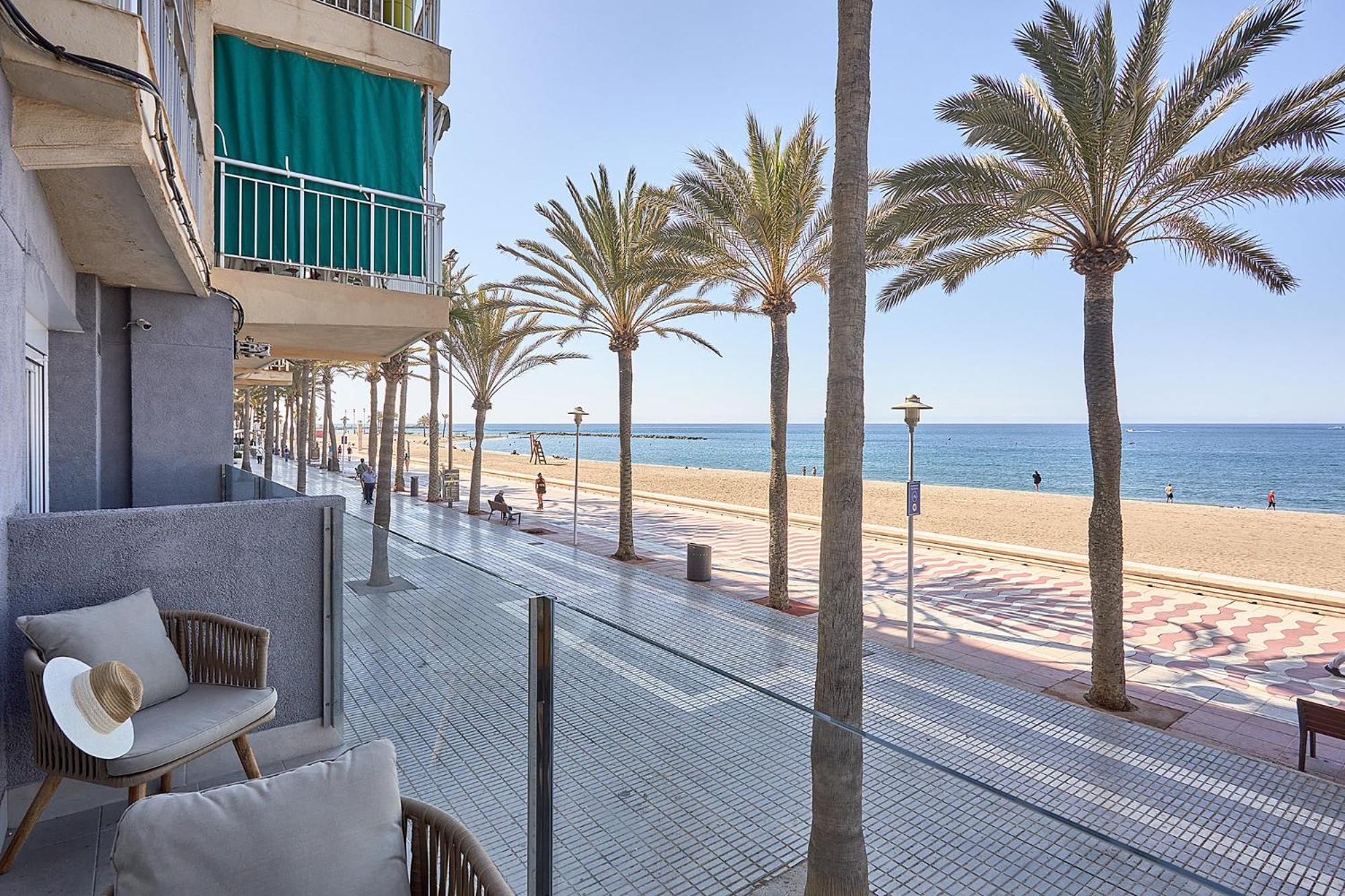 Apartaments Paseo Marítimo by Expoholidays