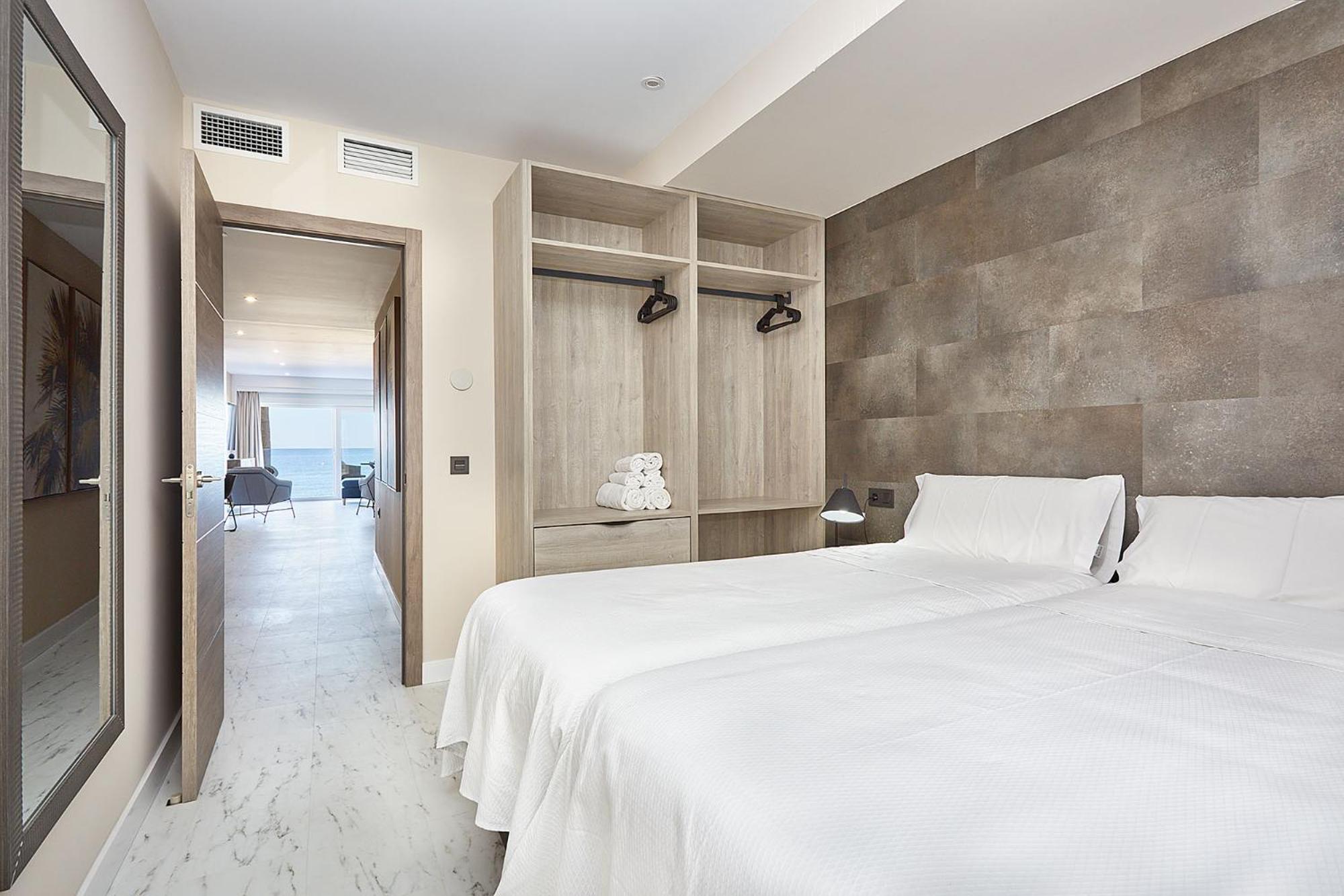 Apartaments Paseo Marítimo by Expoholidays