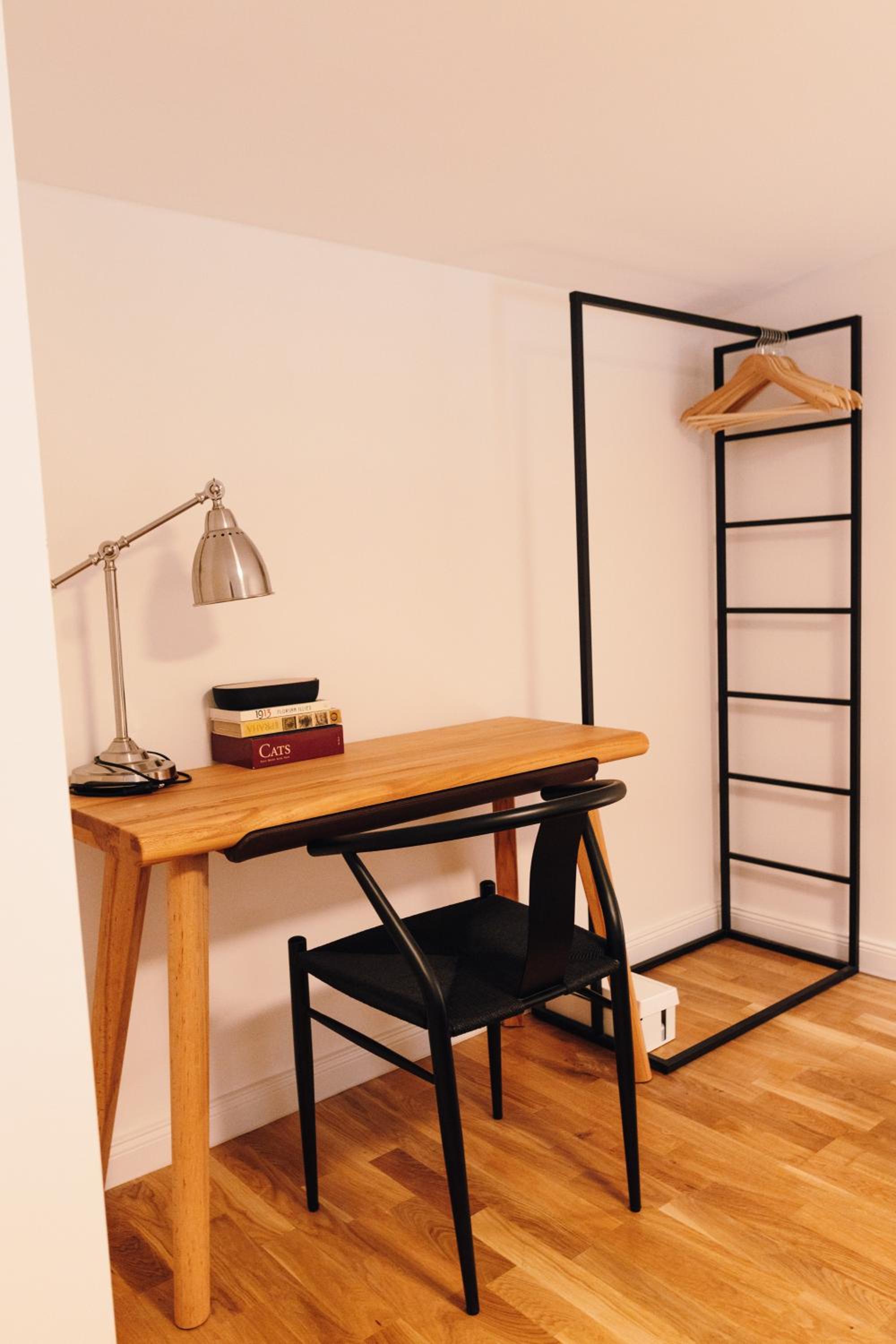 Modern Mezzanine Apt at Jecna st