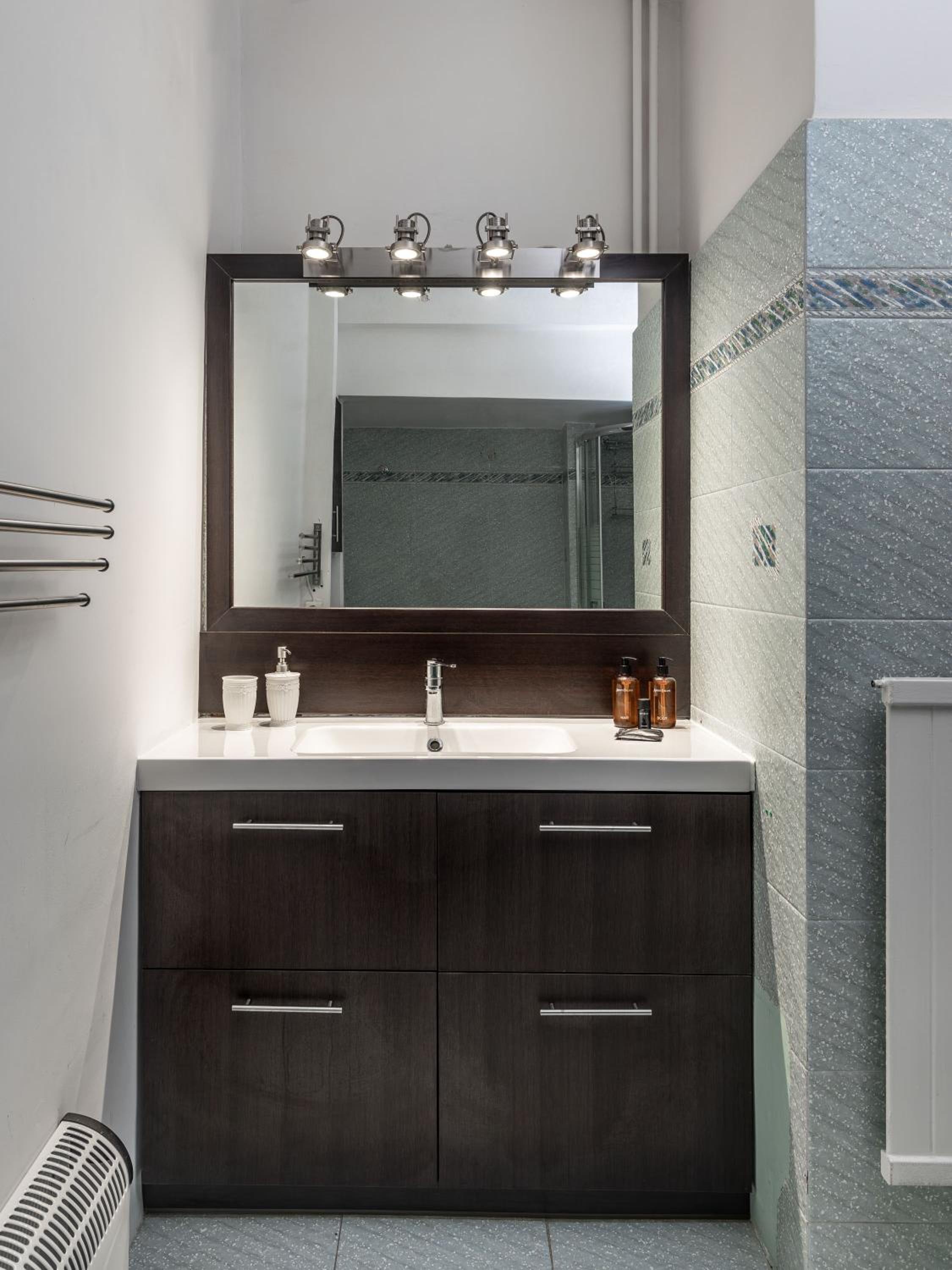 Relux Sea View 2 Bedroom Apartment by BluPine