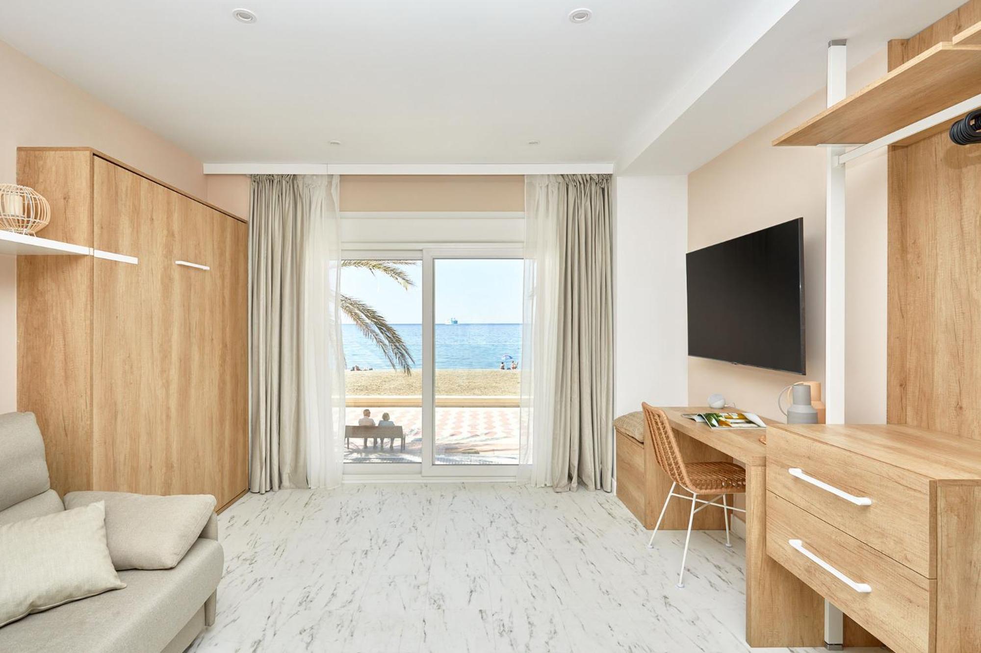 Apartaments Paseo Marítimo by Expoholidays