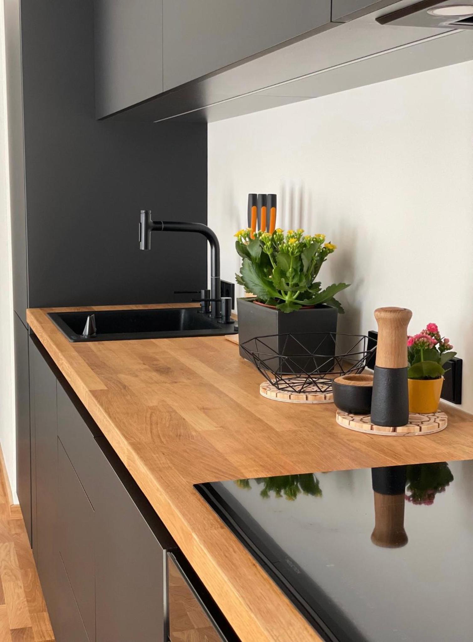 Kvartal Lux Apartment