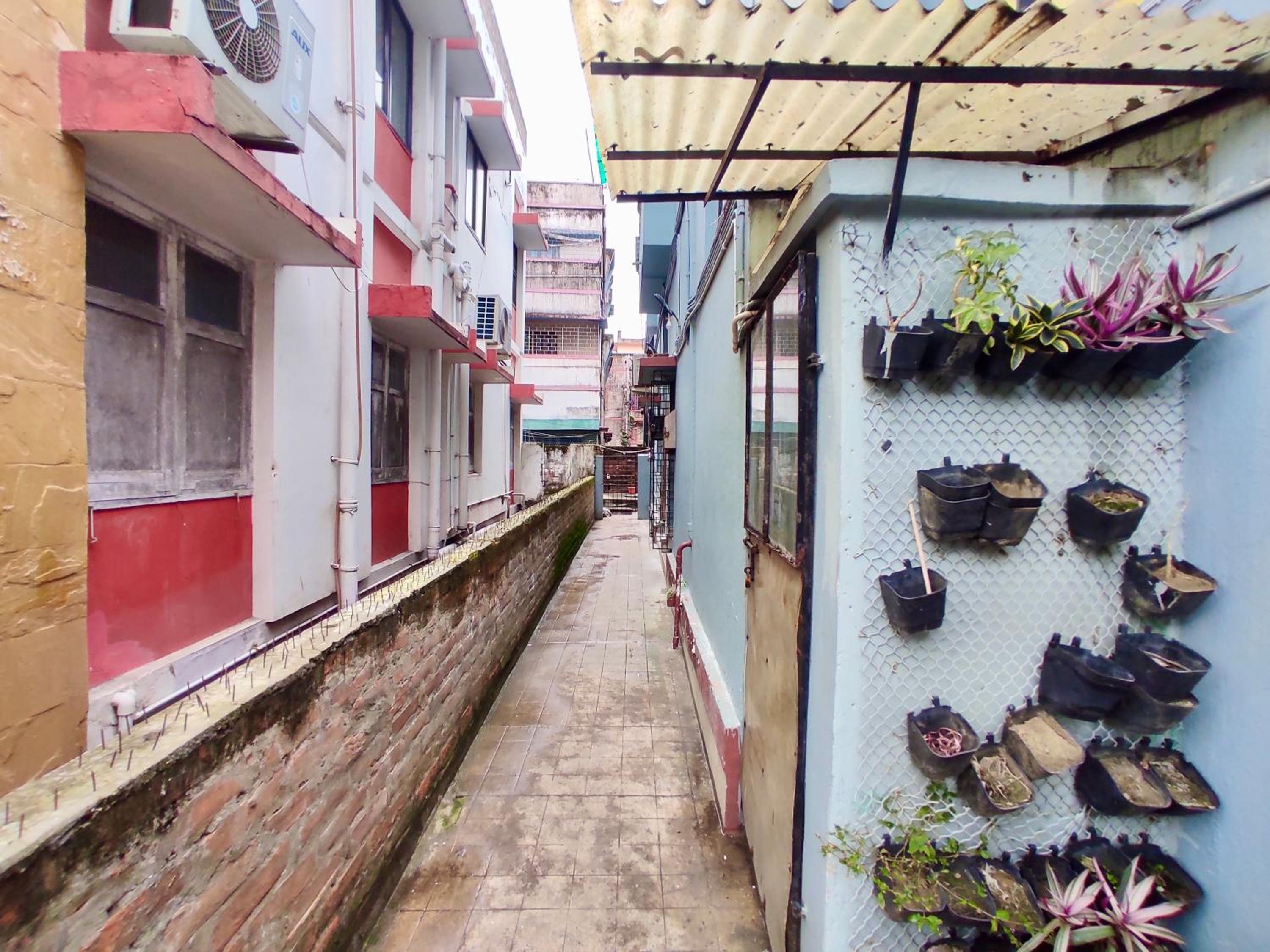 Spacious 3BHK House opp South City Mall view 2