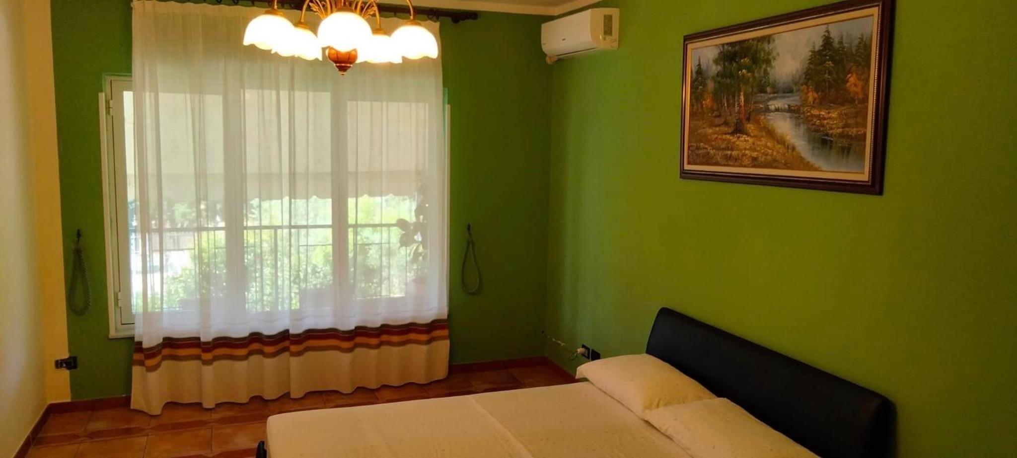 Vila Tahiri 2